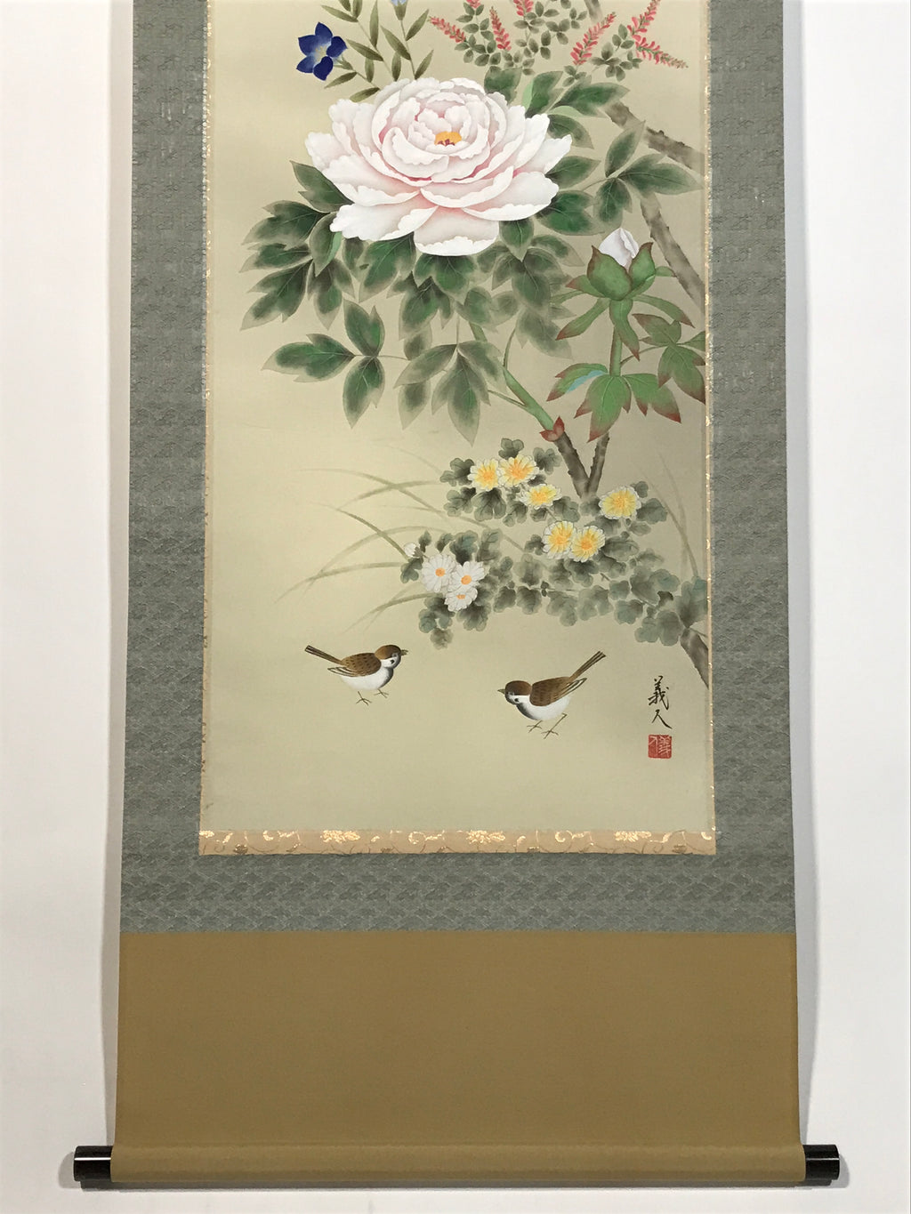 Japanese Hanging Scroll Kakejiku Vtg Sparrows Peony Chrysanthemum Flowers KJ219-AD - Scroll-chidorivintage.com