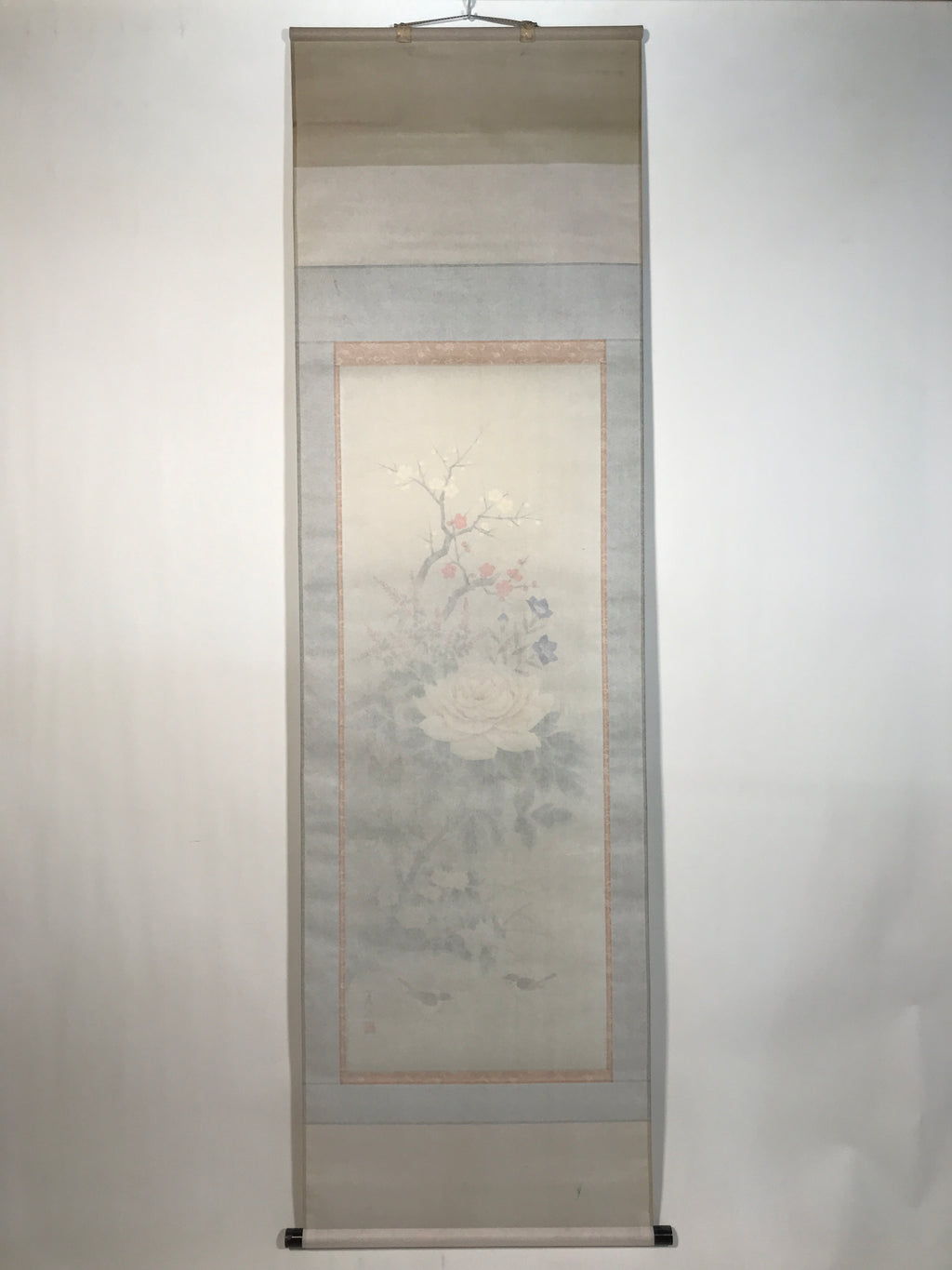 Japanese Hanging Scroll Kakejiku Vtg Sparrows Peony Chrysanthemum Flowers KJ219-AD - Scroll-chidorivintage.com
