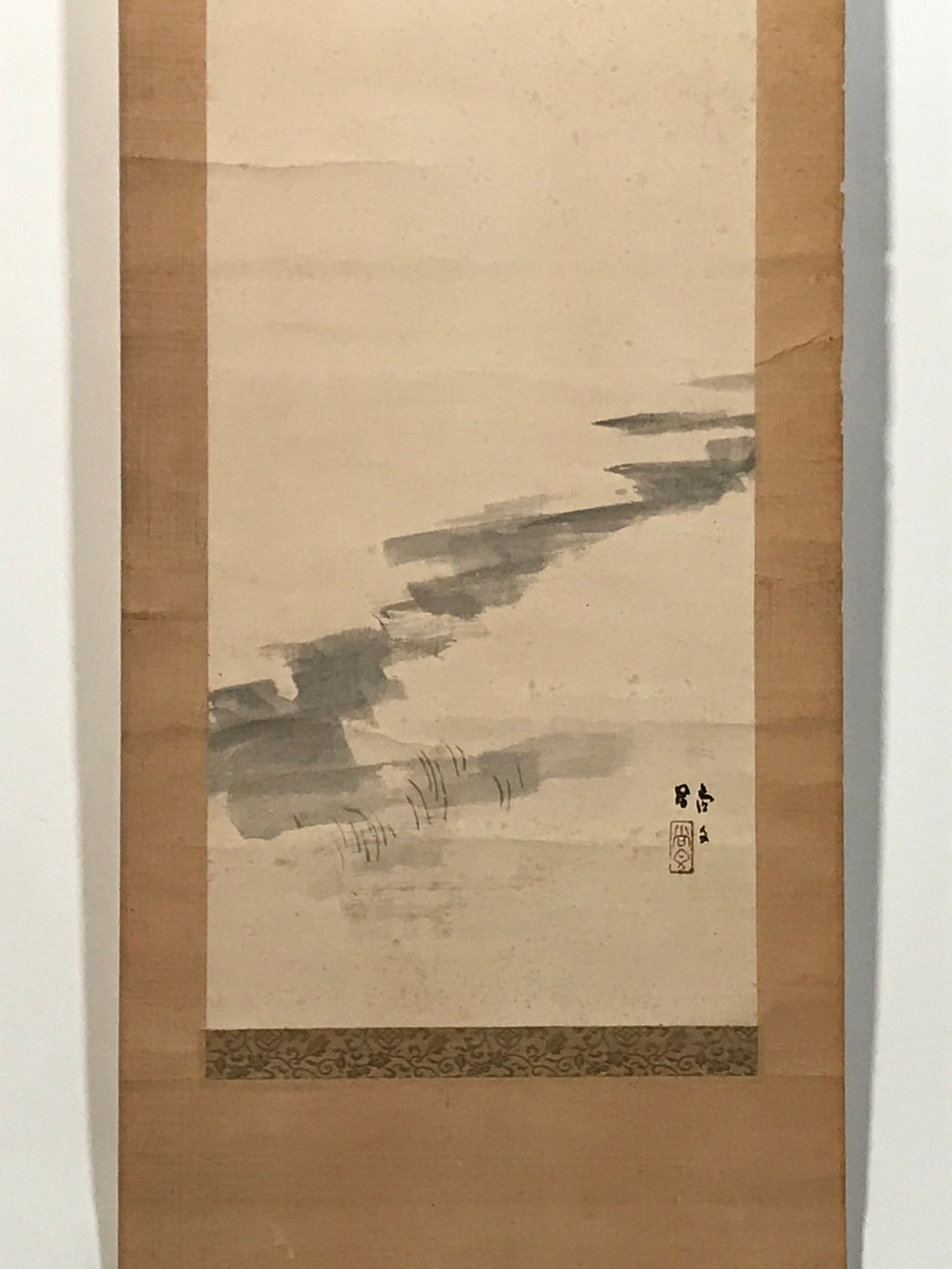 Japanese Hanging Scroll Kakejiku Vtg Man Walking Storm Landscape Black Ink KJ242-AD - Scroll-chidorivintage.com