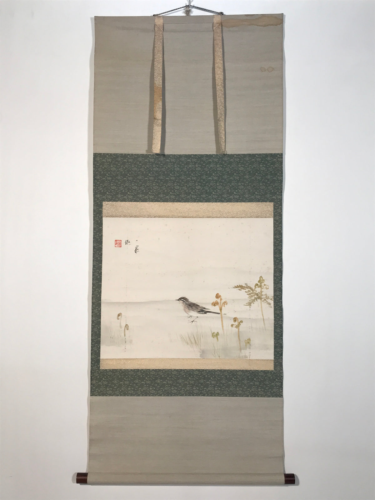 Japanese Hanging Scroll Kakejiku Vtg Bird Wagtail Plants Fern Color Green KJ245-AD - Scroll-chidorivintage.com