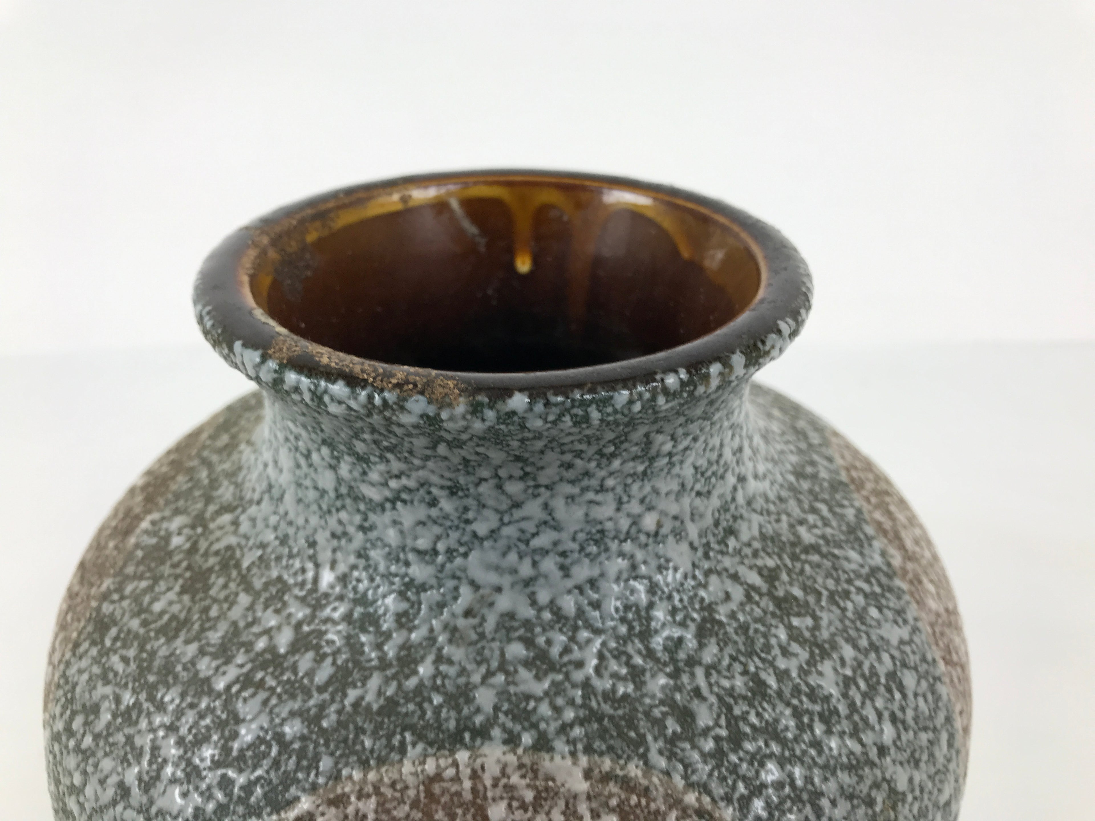 Japanese Ceramic Flower Vase Vtg Ikebana Kabin Round Green Brown White FK251-KT - Vase-chidorivintage.com