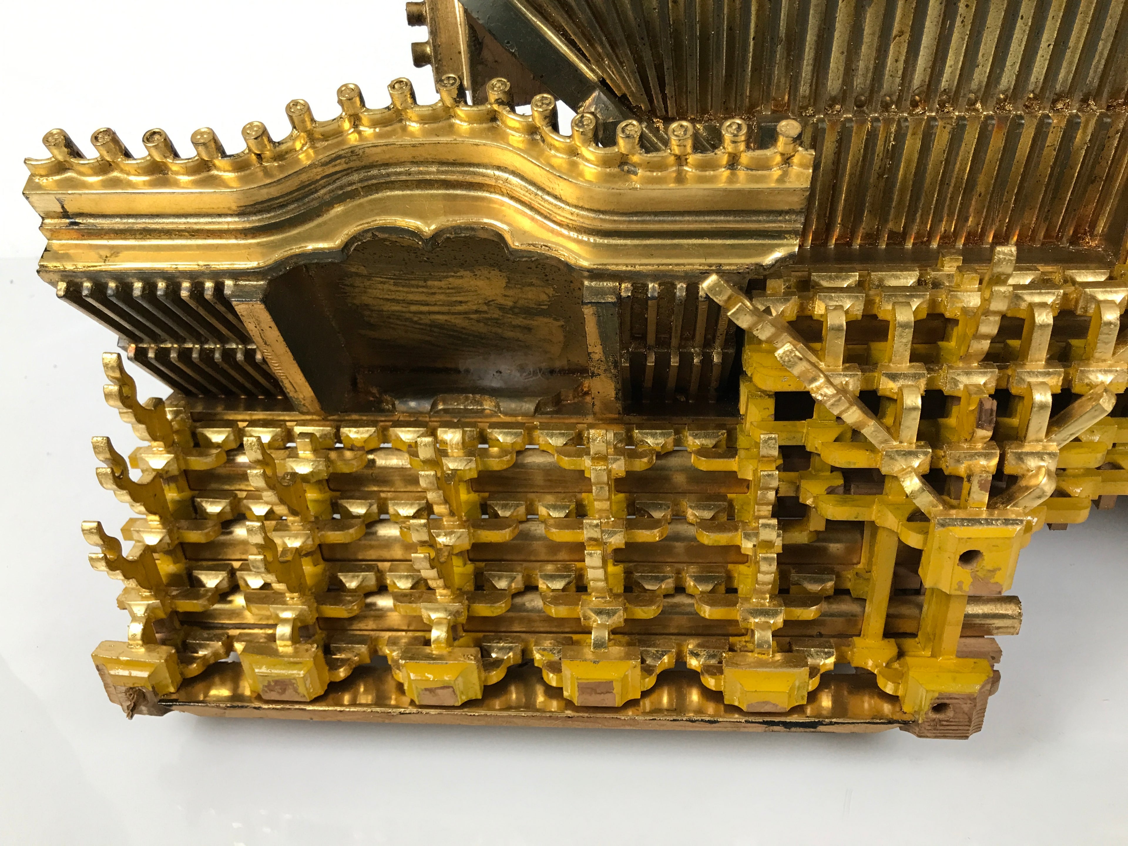 Japanese Buddhist Altar Wood Lacquer Temple Roof Butsudan Part Carved Gold BP46-OT - Buddhist-chidorivintage.com