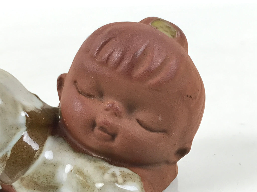 Japanese Seto Ceramic Young Girl Figurine Vtg Child White Kimono Red Clay ST102-AD - Figurine-chidorivintage.com
