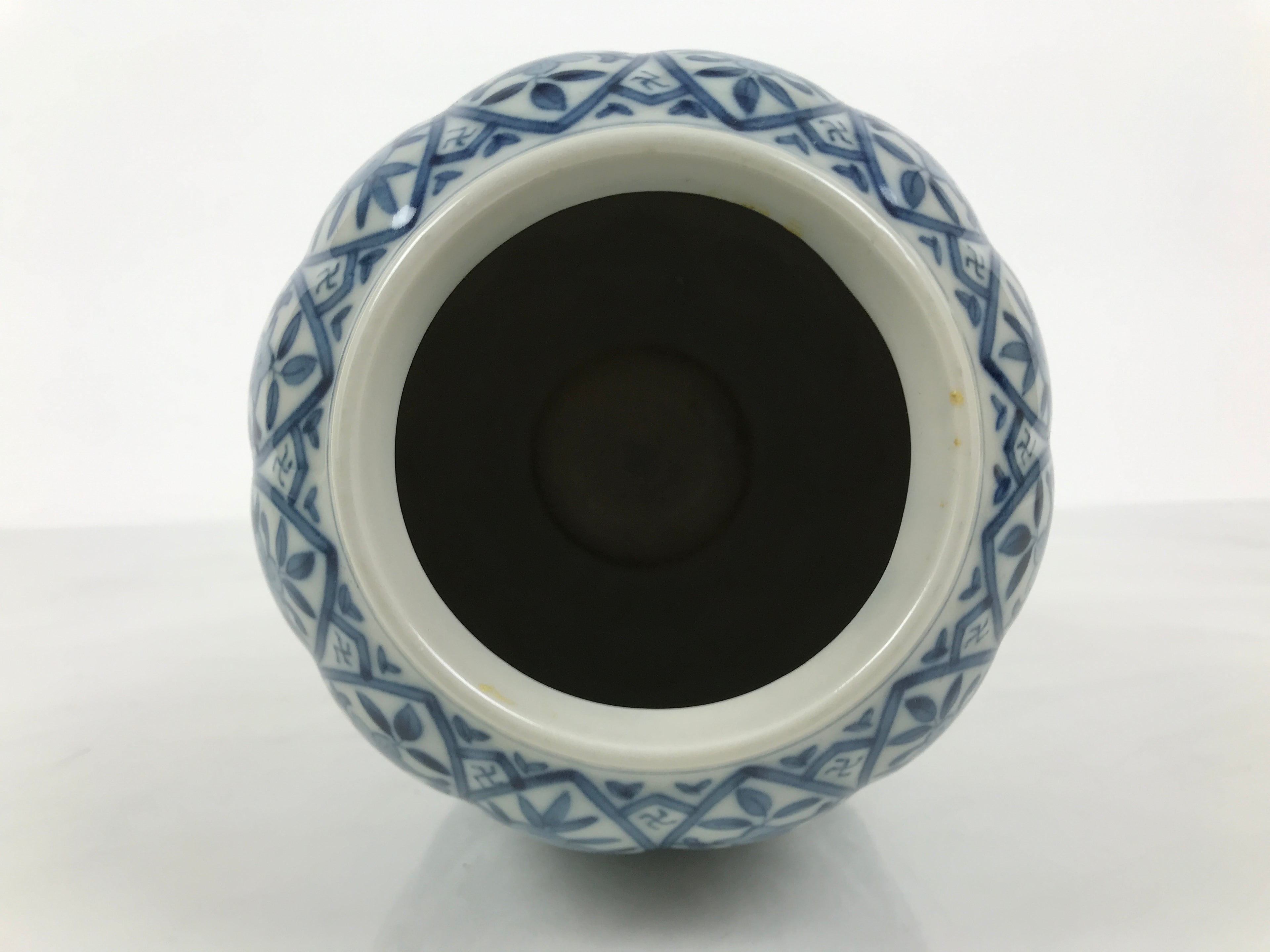 Japanese Porcelain Flower Vase Vtg Ikebana Kabin White Blue Floral Tall FK258-KT - Vase-chidorivintage.com