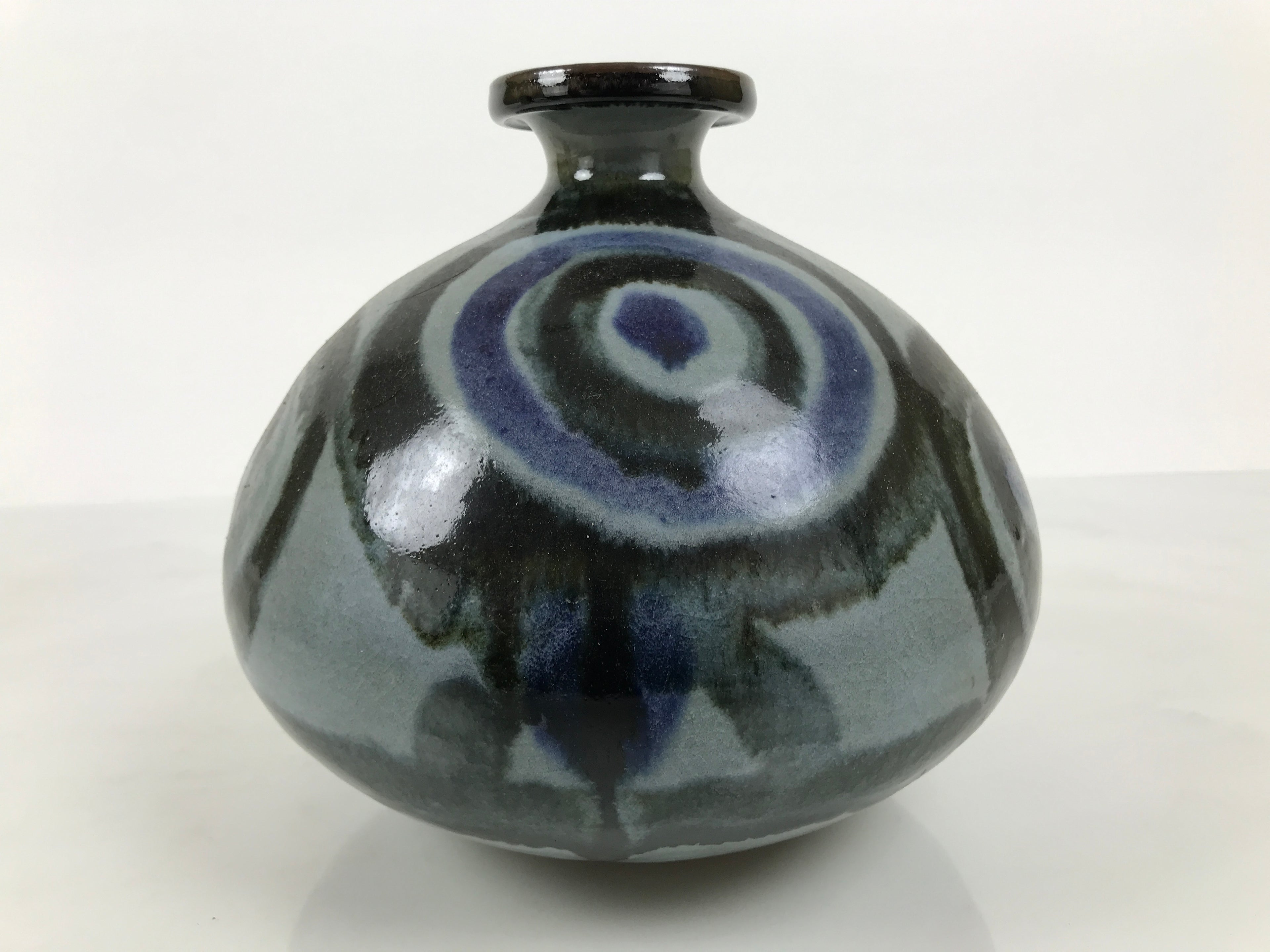 Japanese Ceramic Flower Vase Vtg Ikebana Kabin Gray Blue Black Whirl Wide FK260-KT - Vase-chidorivintage.com