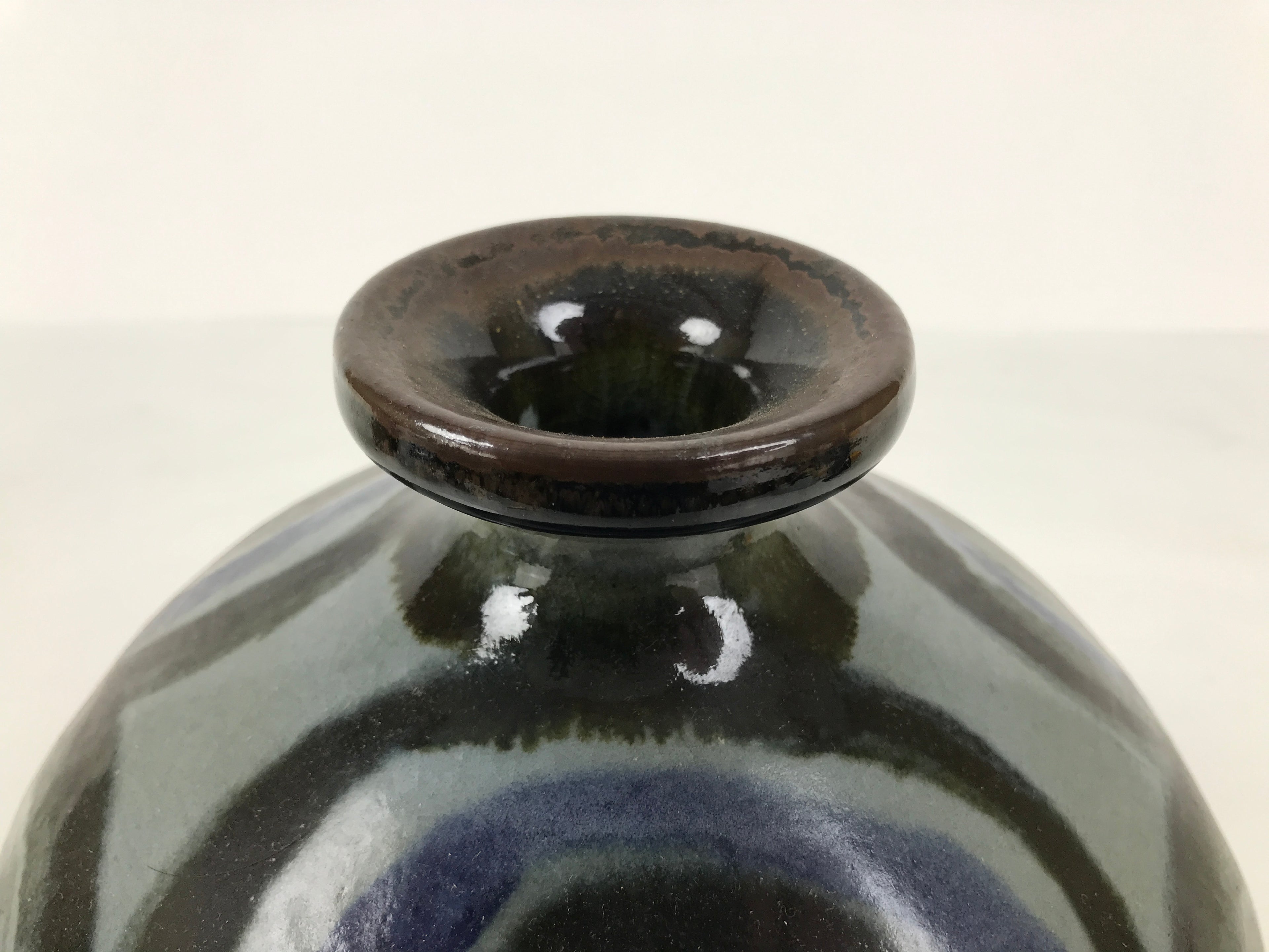 Japanese Ceramic Flower Vase Vtg Ikebana Kabin Gray Blue Black Whirl Wide FK260-KT - Vase-chidorivintage.com