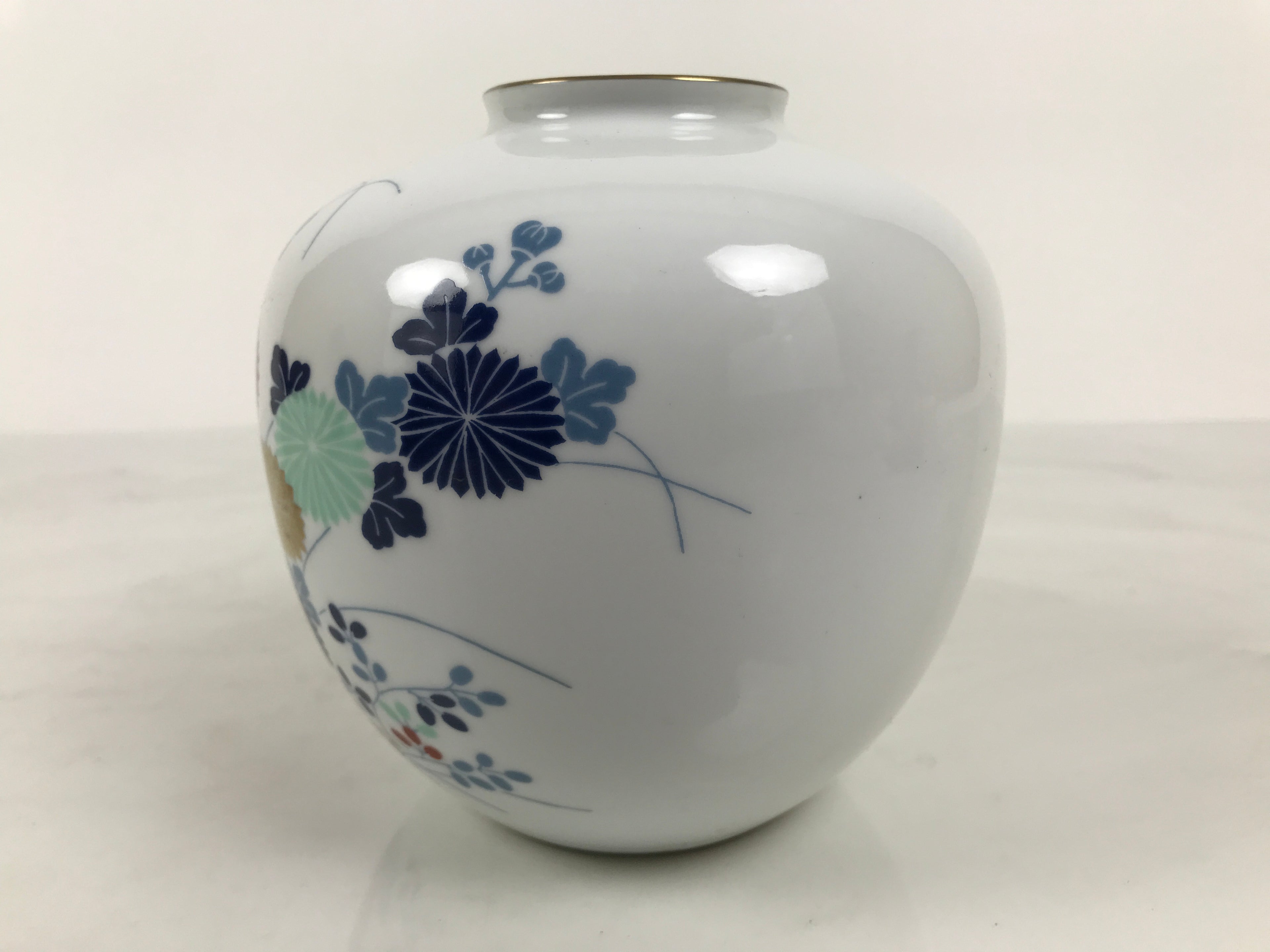 Japanese Porcelain Flower Vase Vtg Ikebana Kabin Floral White Blue Red FK264-KT - Vase-chidorivintage.com