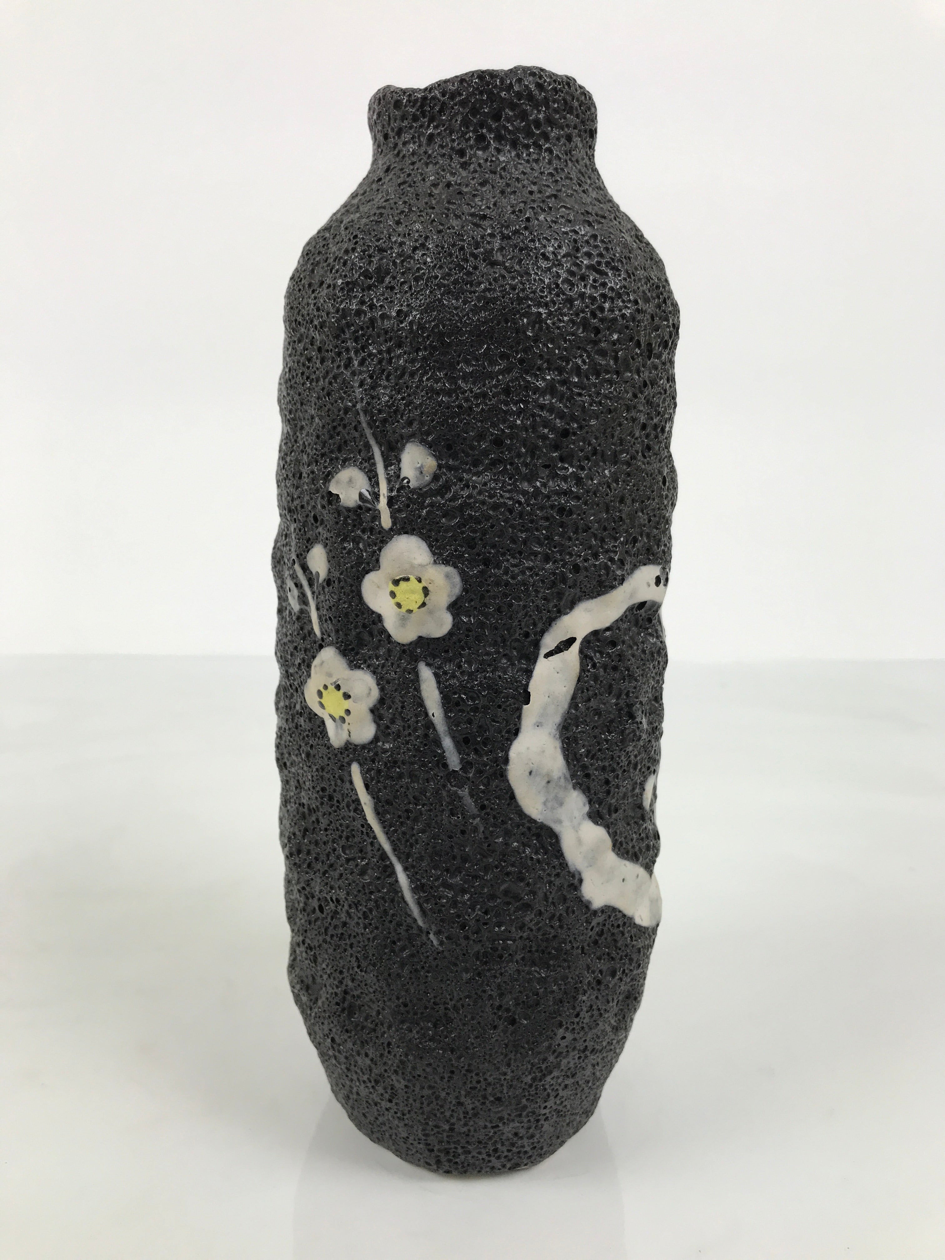 Japanese Ceramic Flower Vase Vtg Ikebana Kabin Lava Black Tall Plum Ume FK265-KT - Vase-chidorivintage.com