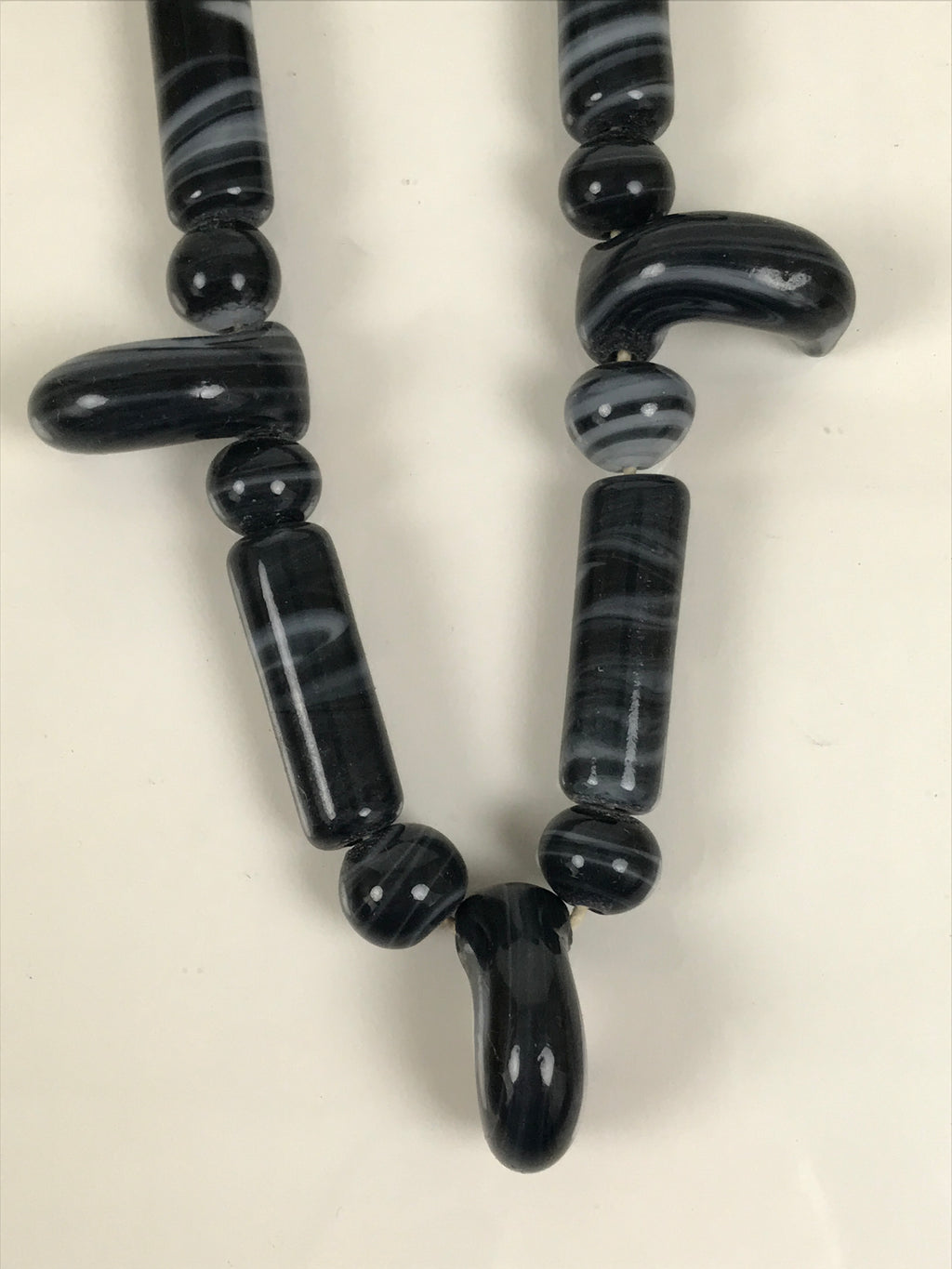 Japanese Glass Beads Necklace Vtg Magatama Trade White Black Marble JZ192-Other OT - Misc-chidorivintage.com
