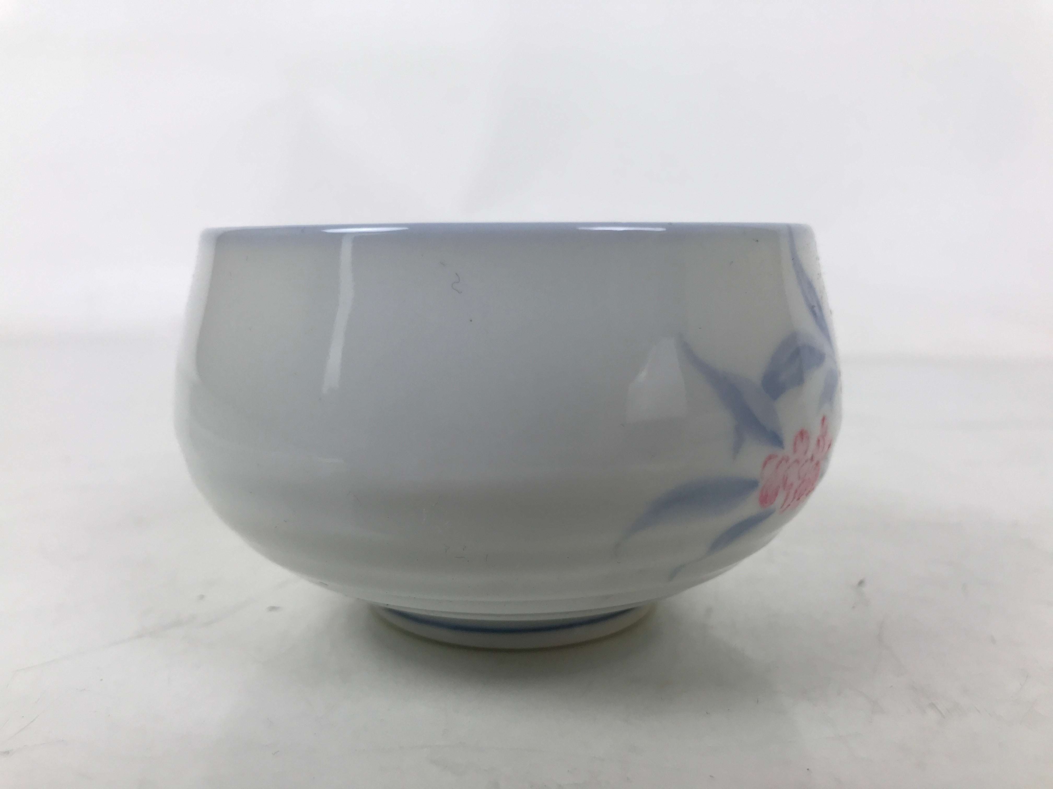 Japanese Arita Porcelain Teacup Vtg Berry Leaves Pink Blue Sencha Yunomi TC578