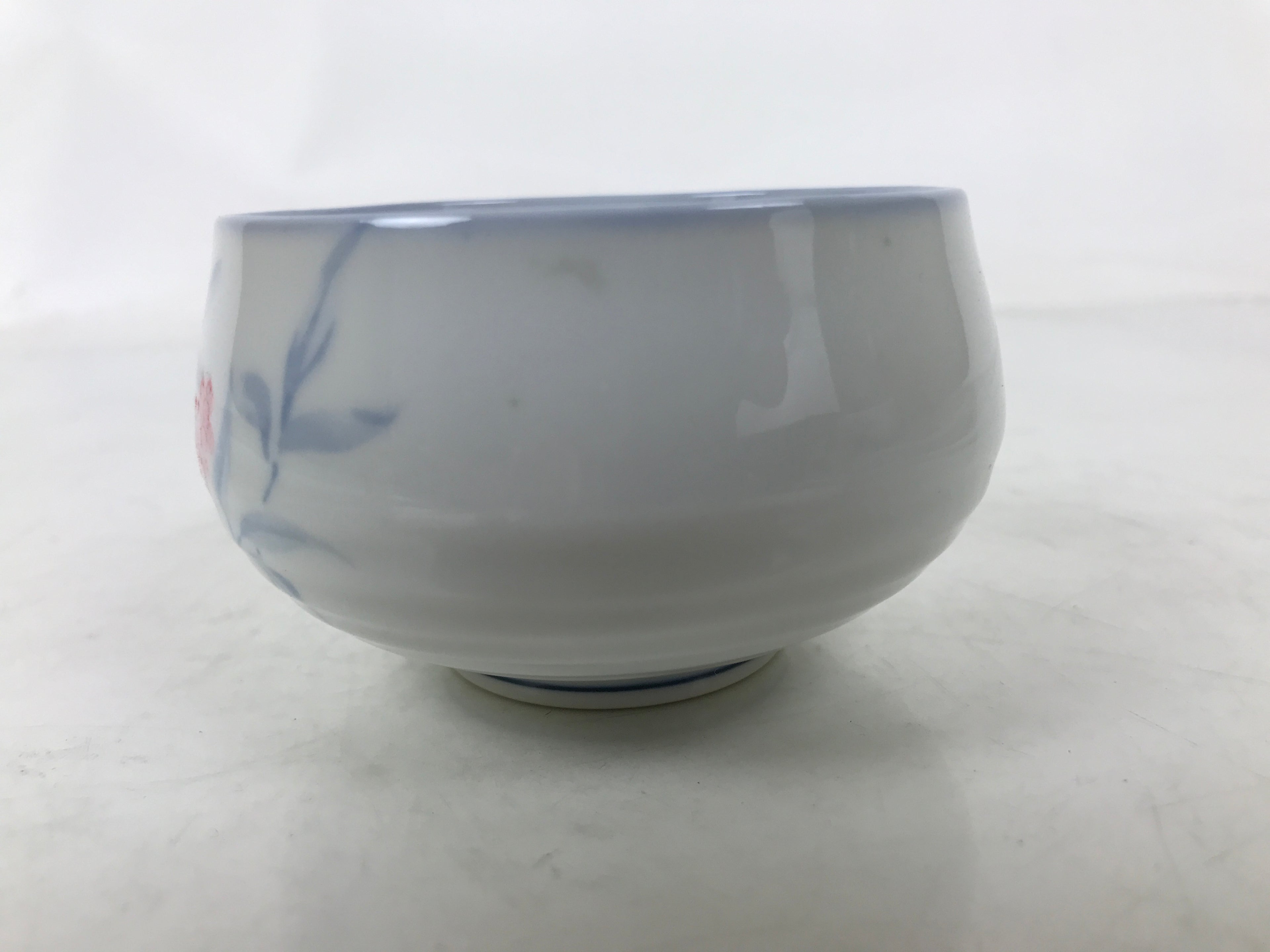 Japanese Arita Porcelain Teacup Vtg Berry Leaves Pink Blue Sencha Yunomi TC579