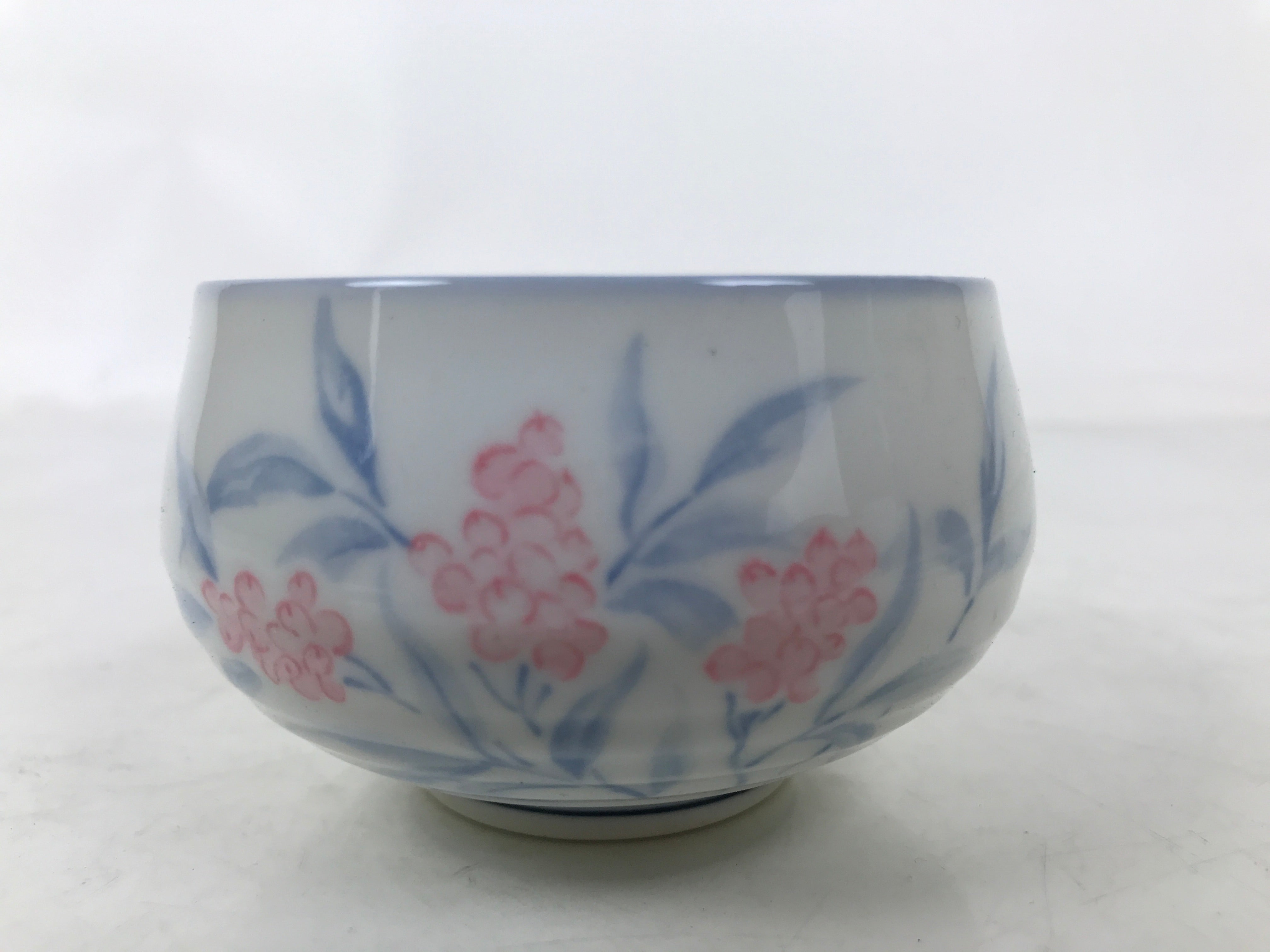 Japanese Arita Porcelain Teacup Vtg Berry Leaves Pink Blue Sencha Yunomi TC580