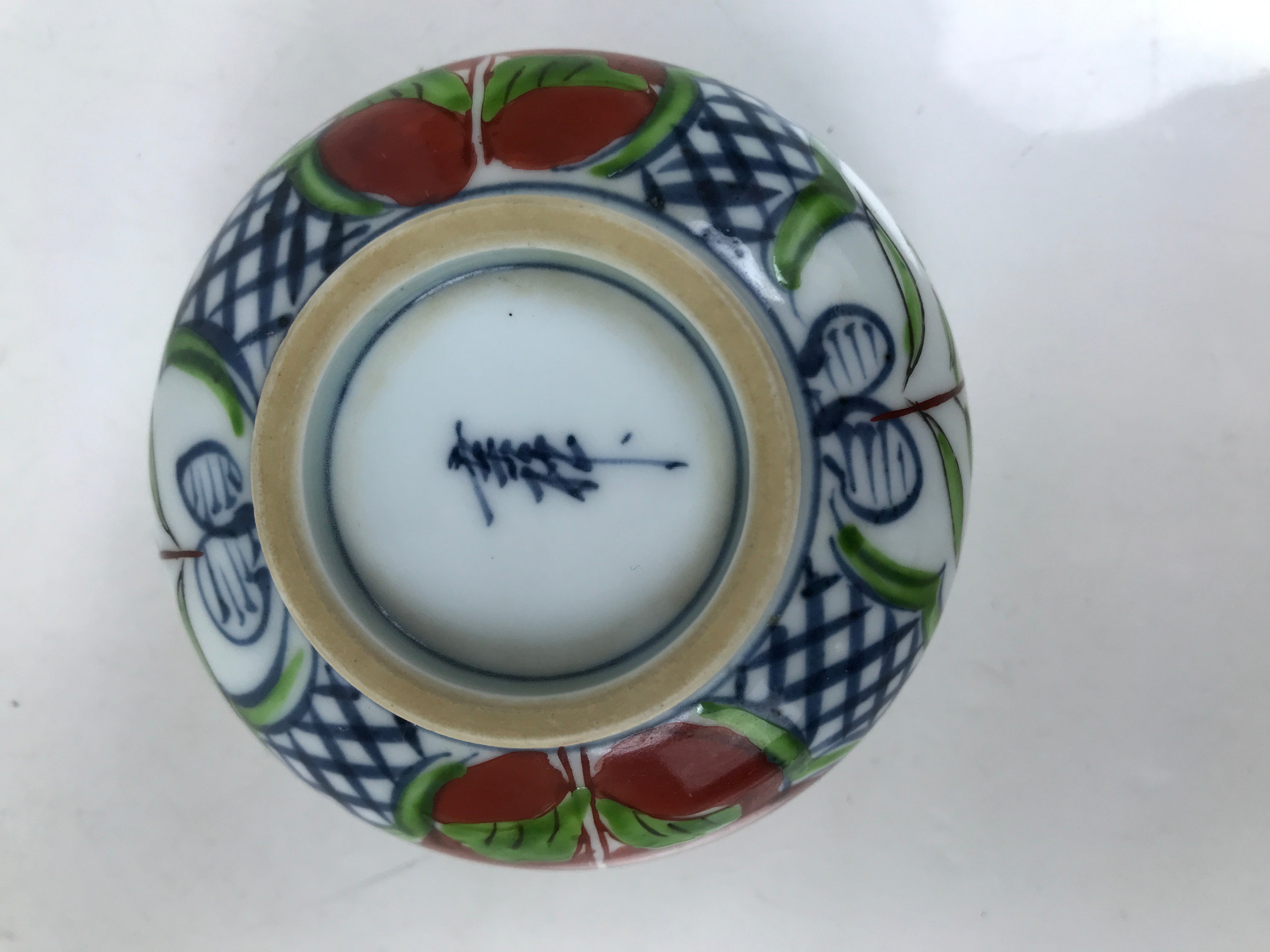 Japanese Arita Porcelain Teacup Vtg Red Blue Lotus Flower Sencha Yunomi TC575