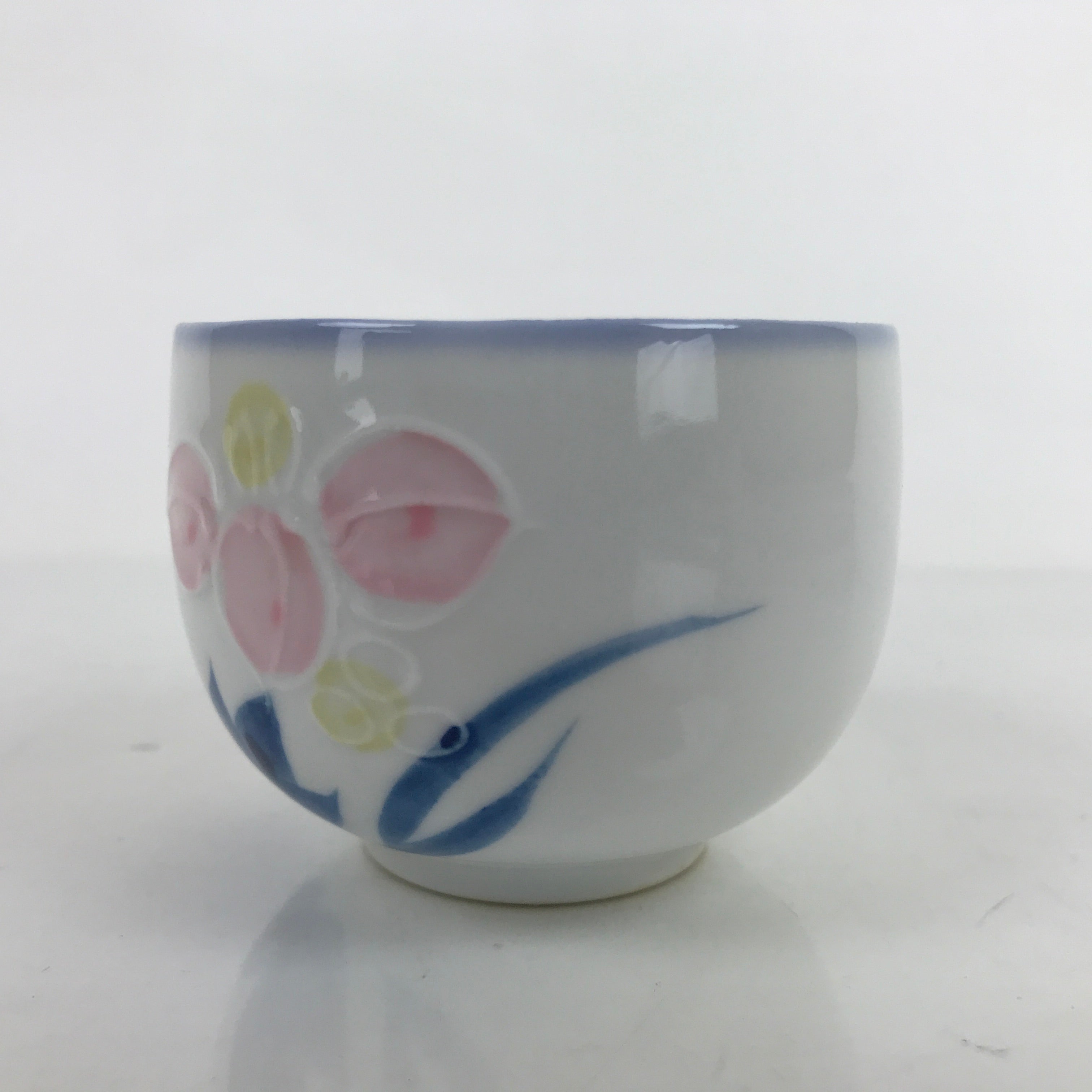 Japanese Arita Ware Porcelain Teacup Vtg Pink Iris Flower White Yunomi TC477