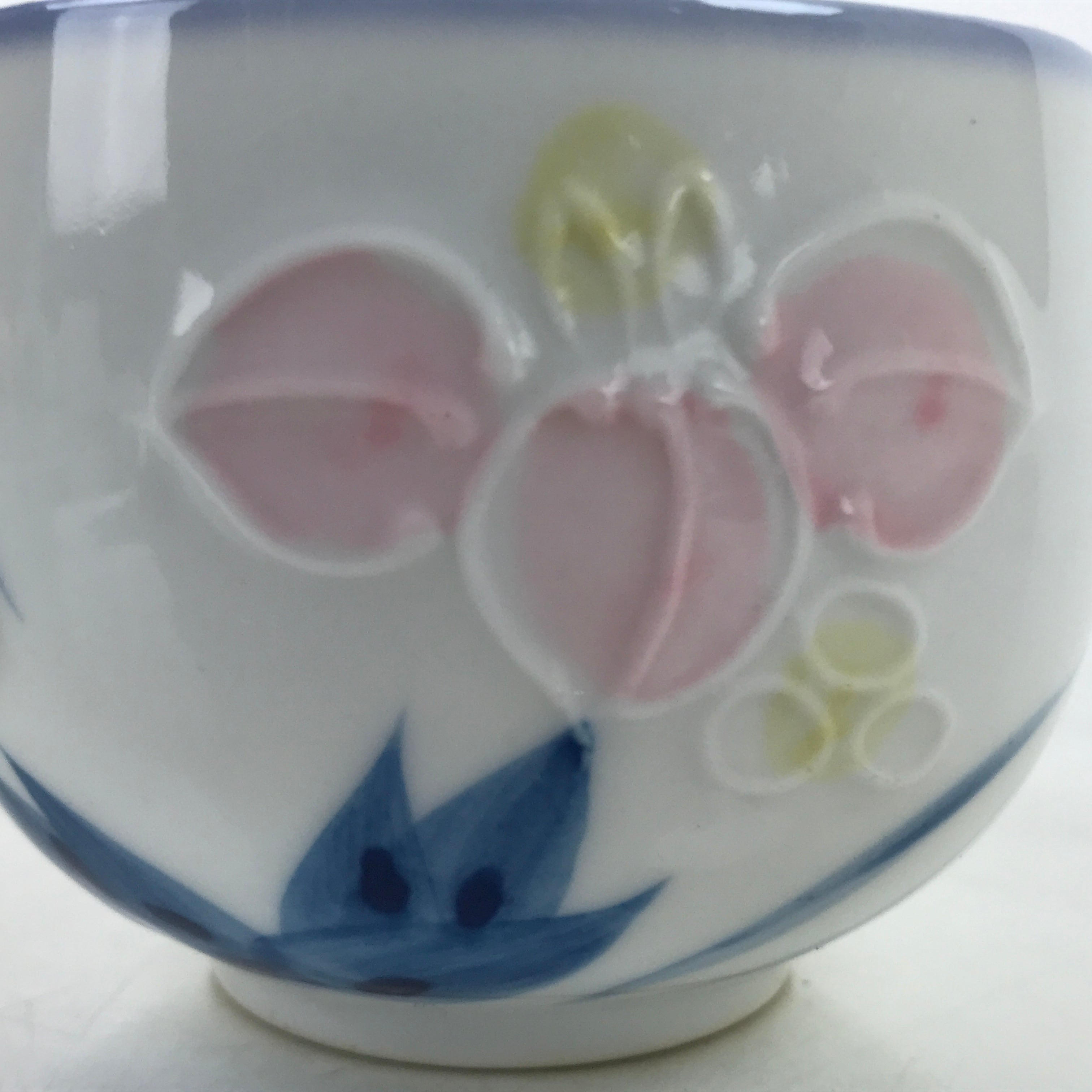 Japanese Arita Ware Porcelain Teacup Vtg Pink Iris Flower White Yunomi TC479