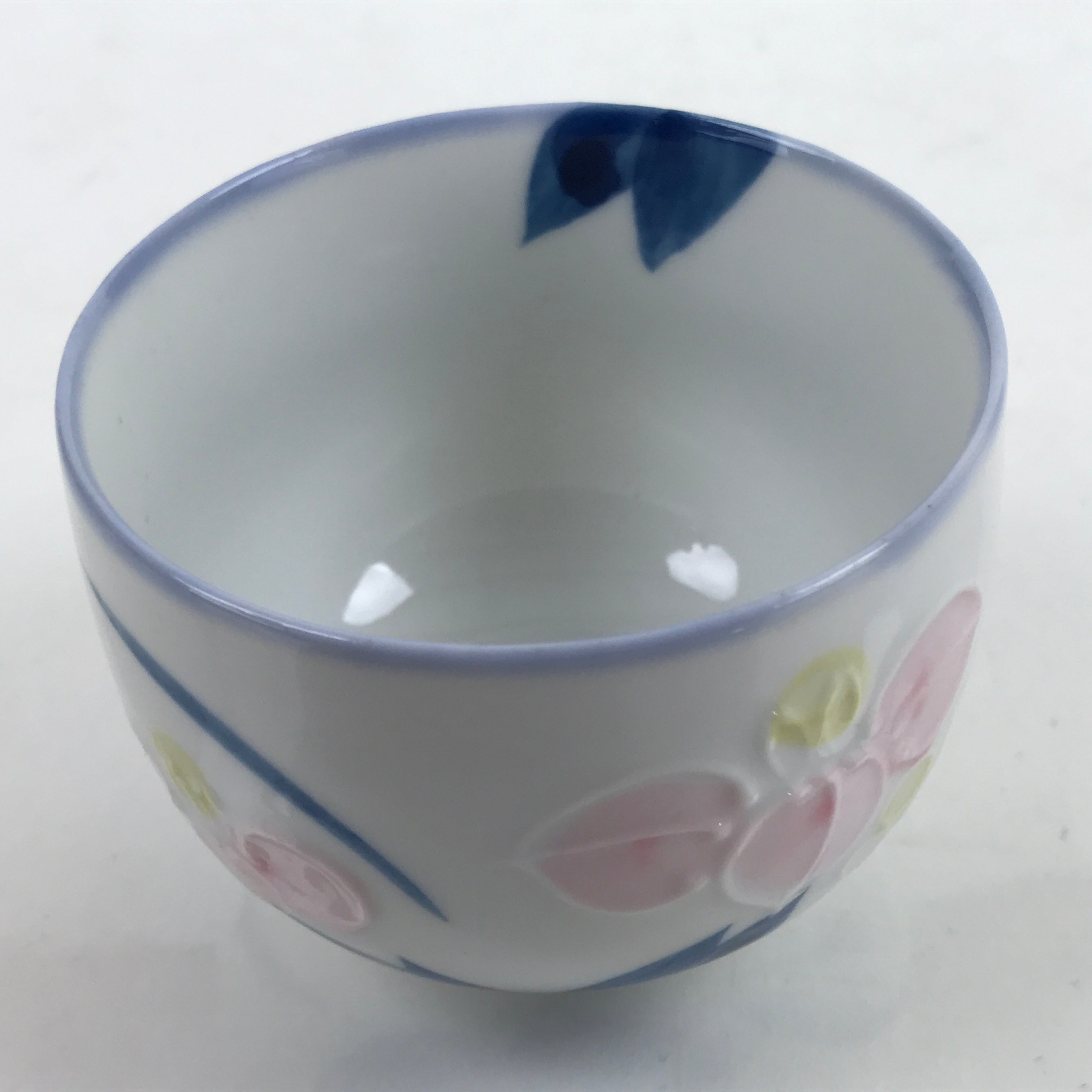 Japanese Arita Ware Porcelain Teacup Vtg Pink Iris Flower White Yunomi TC480