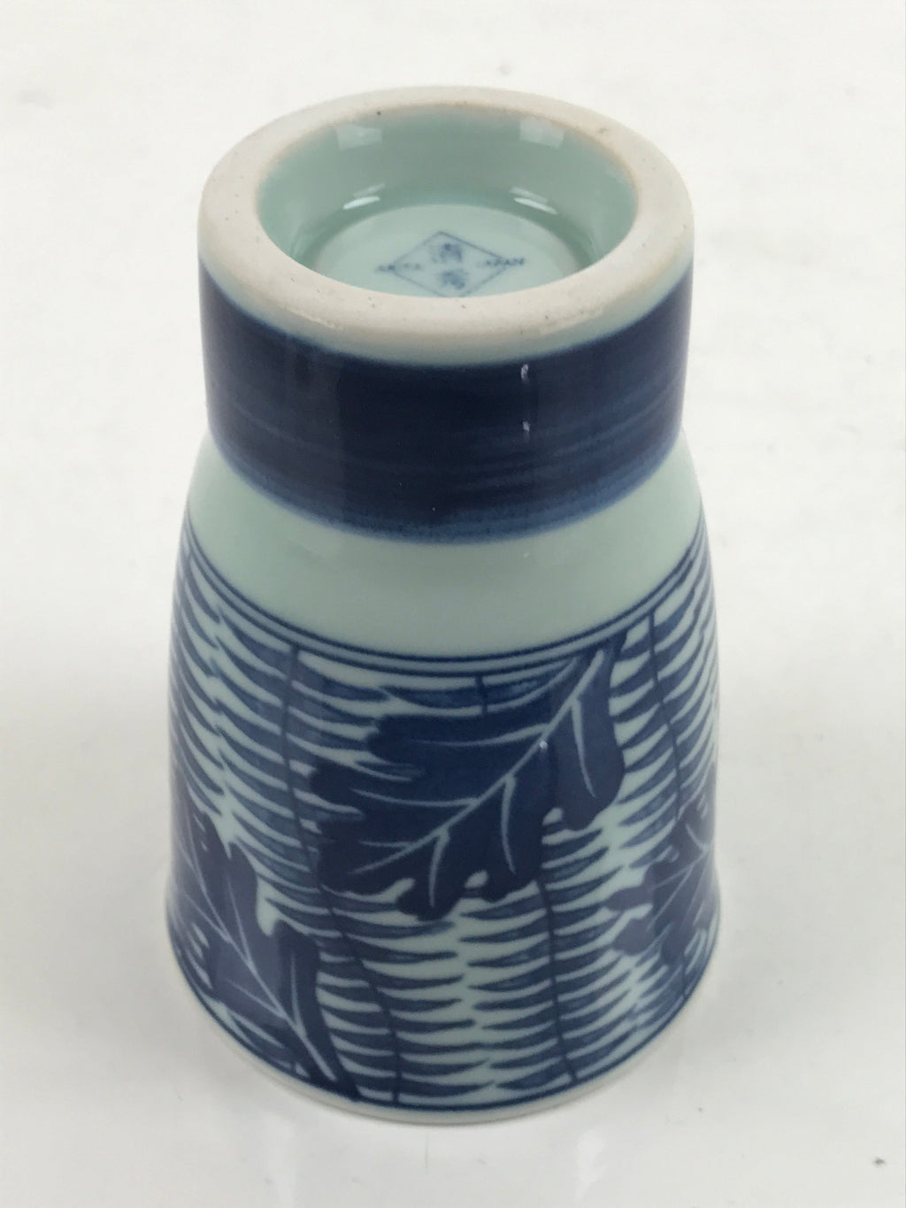 Japanese Arita Ware Porcelain Teacup Vtg Yunomi Sometsuke Blue White Leaf TC509