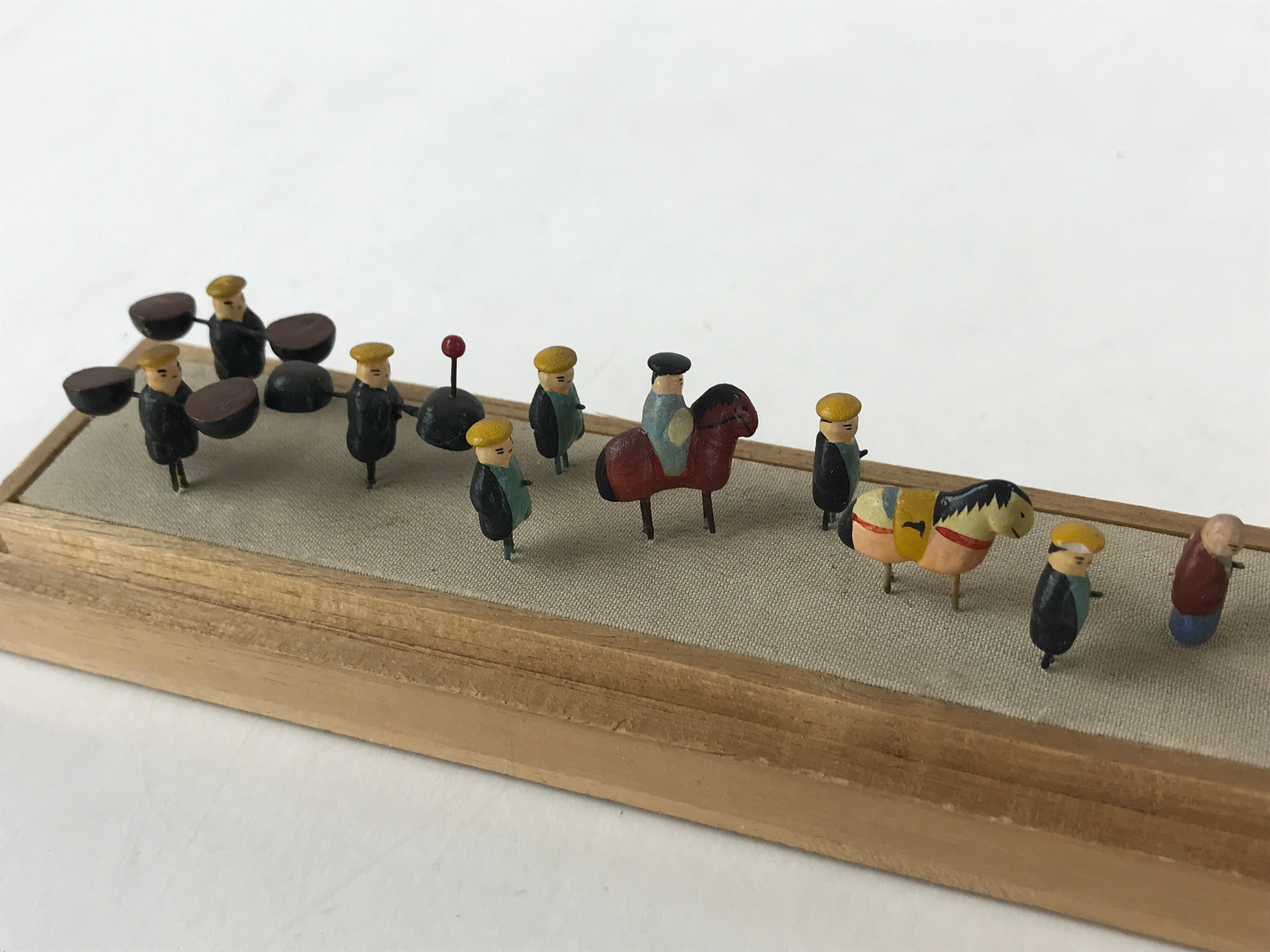 Japanese Boxed Display Art Tiny Dolls Daimyo-Gyoretsu Daimyo Procession JK519