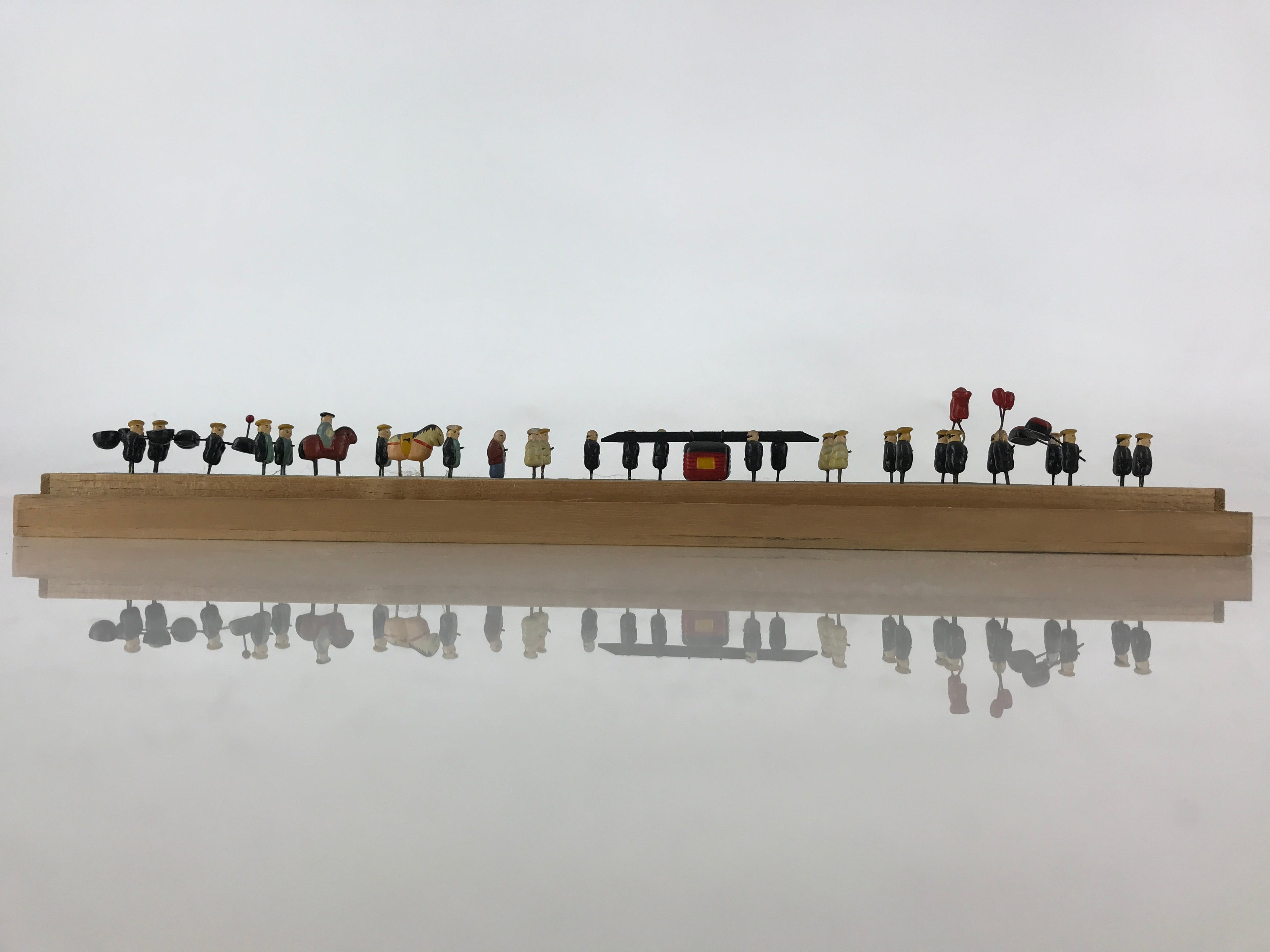 Japanese Boxed Display Art Tiny Dolls Daimyo-Gyoretsu Daimyo Procession JK519