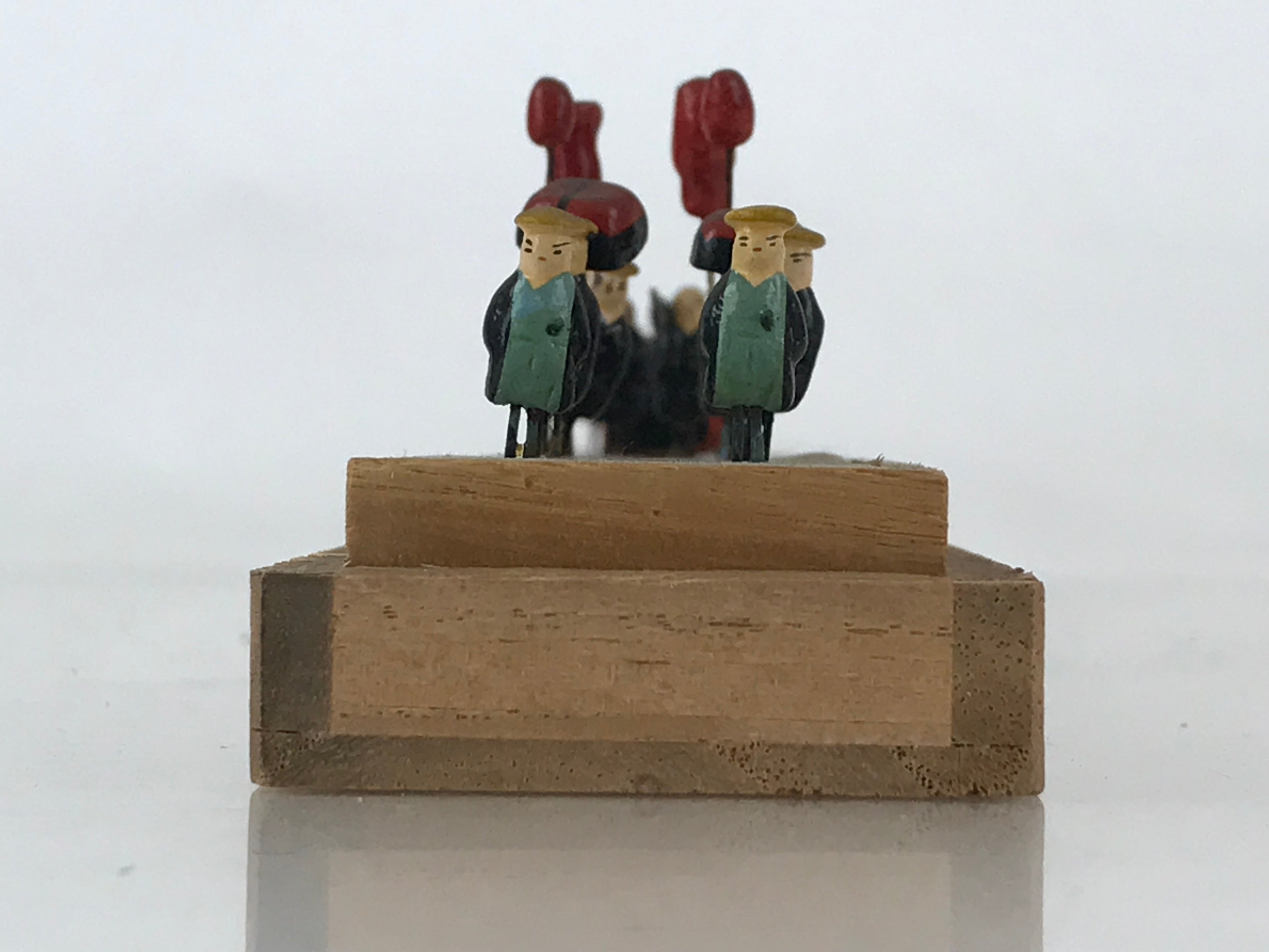 Japanese Boxed Display Art Tiny Dolls Daimyo-Gyoretsu Daimyo Procession JK519