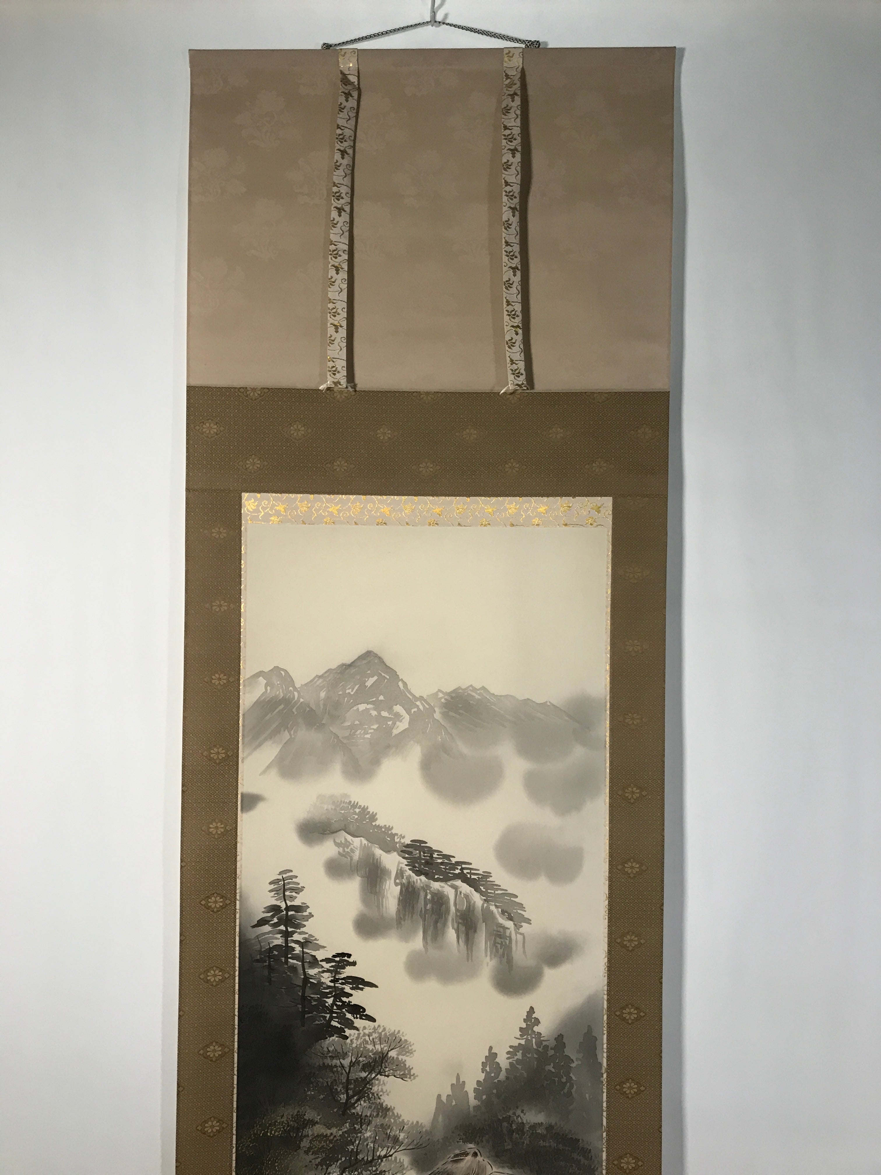 Japanese Boxed Hanging Scroll Kakejiku Vtg Mountains Boat River Monochrome KJ142