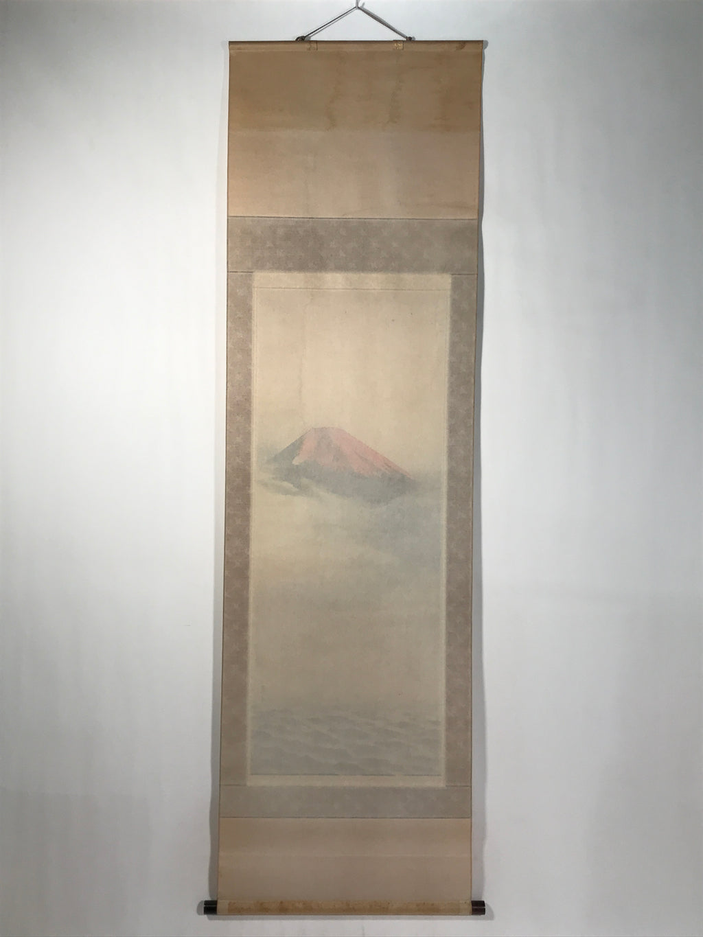 Japanese Boxed Hanging Scroll Kakejiku Vtg Red Mt Fuji Akafuji Waves Sea KJ154
