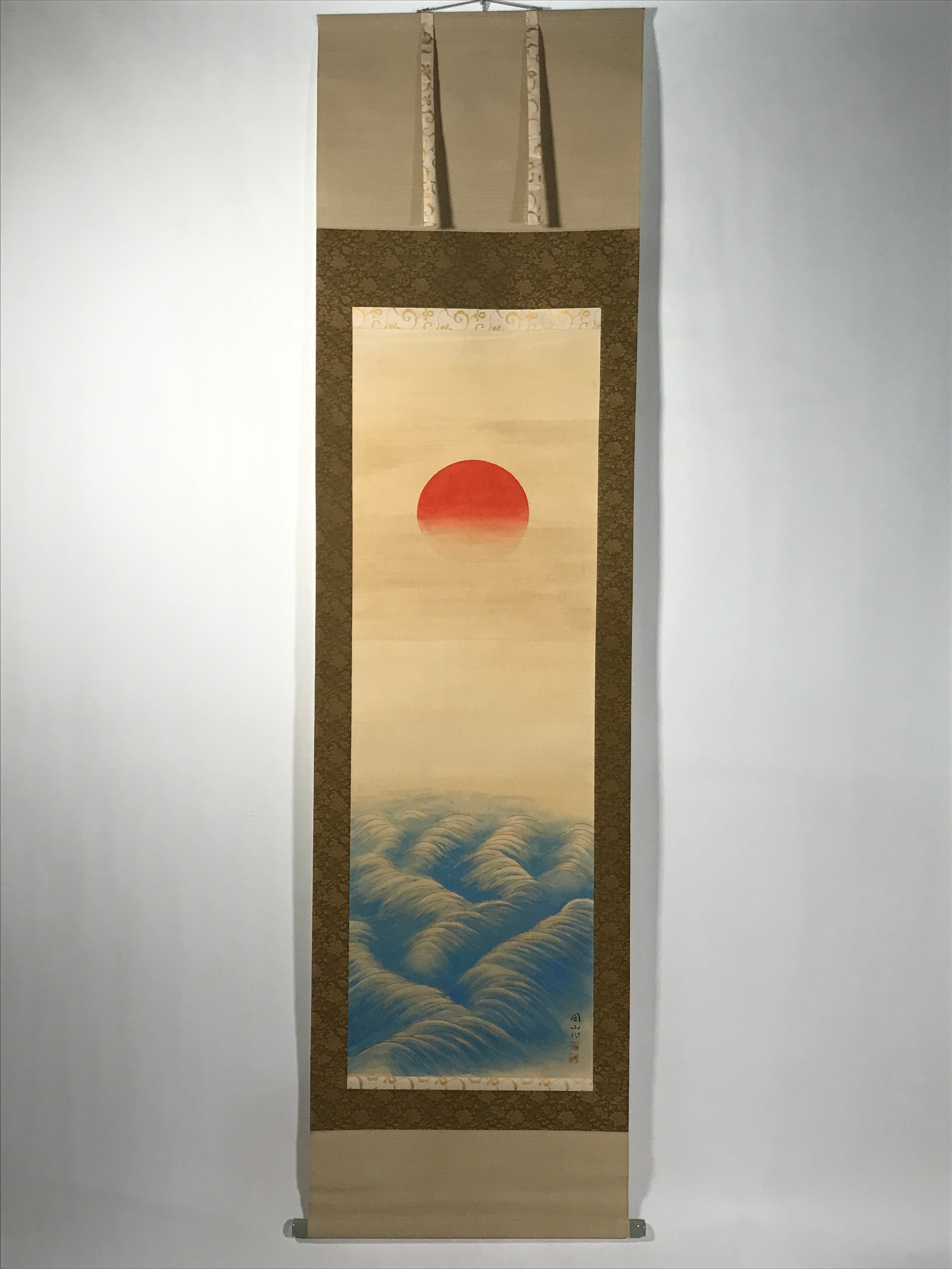 Japanese Boxed Hanging Scroll Kakejiku Vtg Waves Rising Sun Seascape Color KJ164