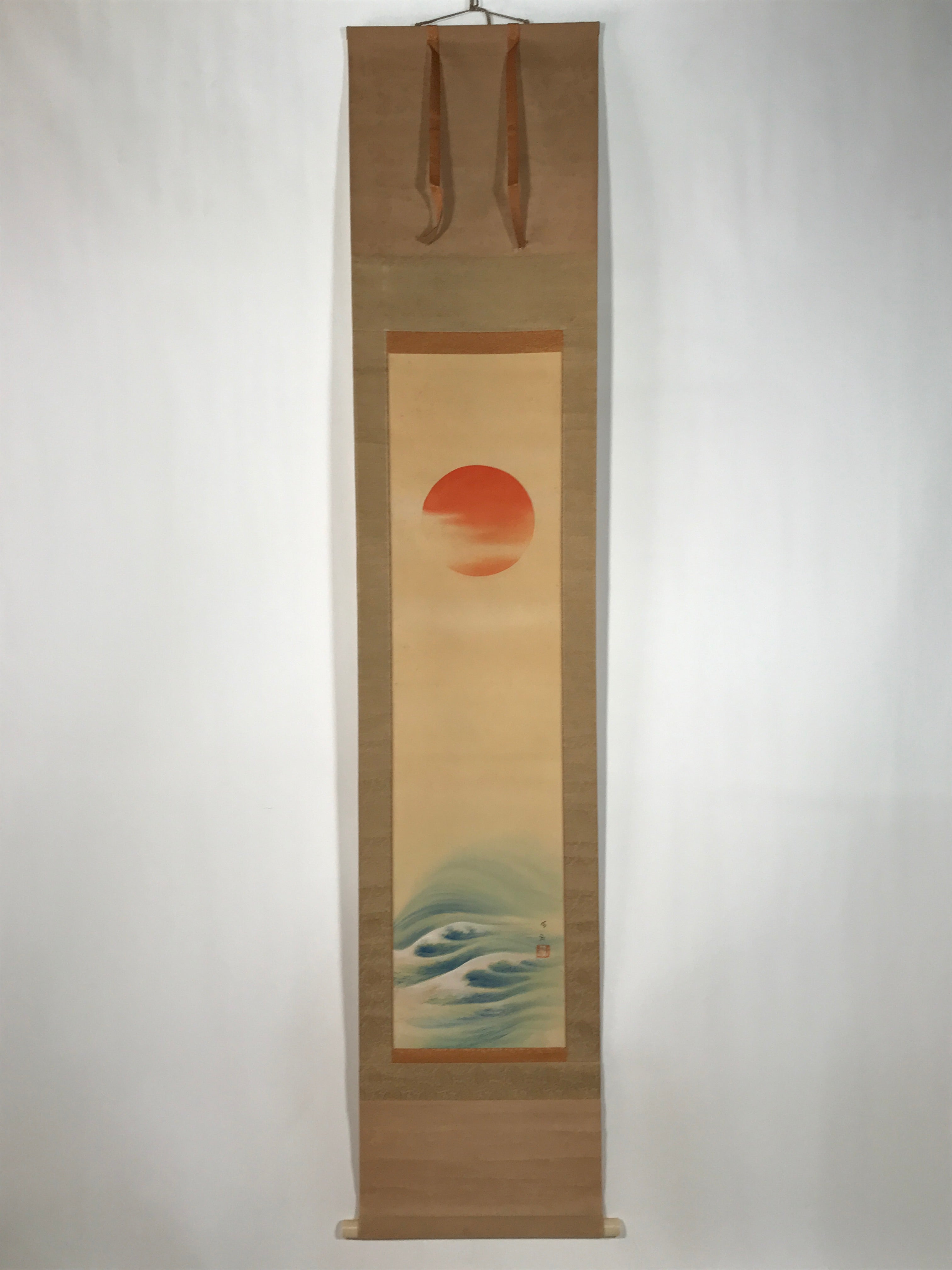 Japanese Boxed Hanging Scroll Vtg Morning Sun Calm Waves Kakejiku KJ31