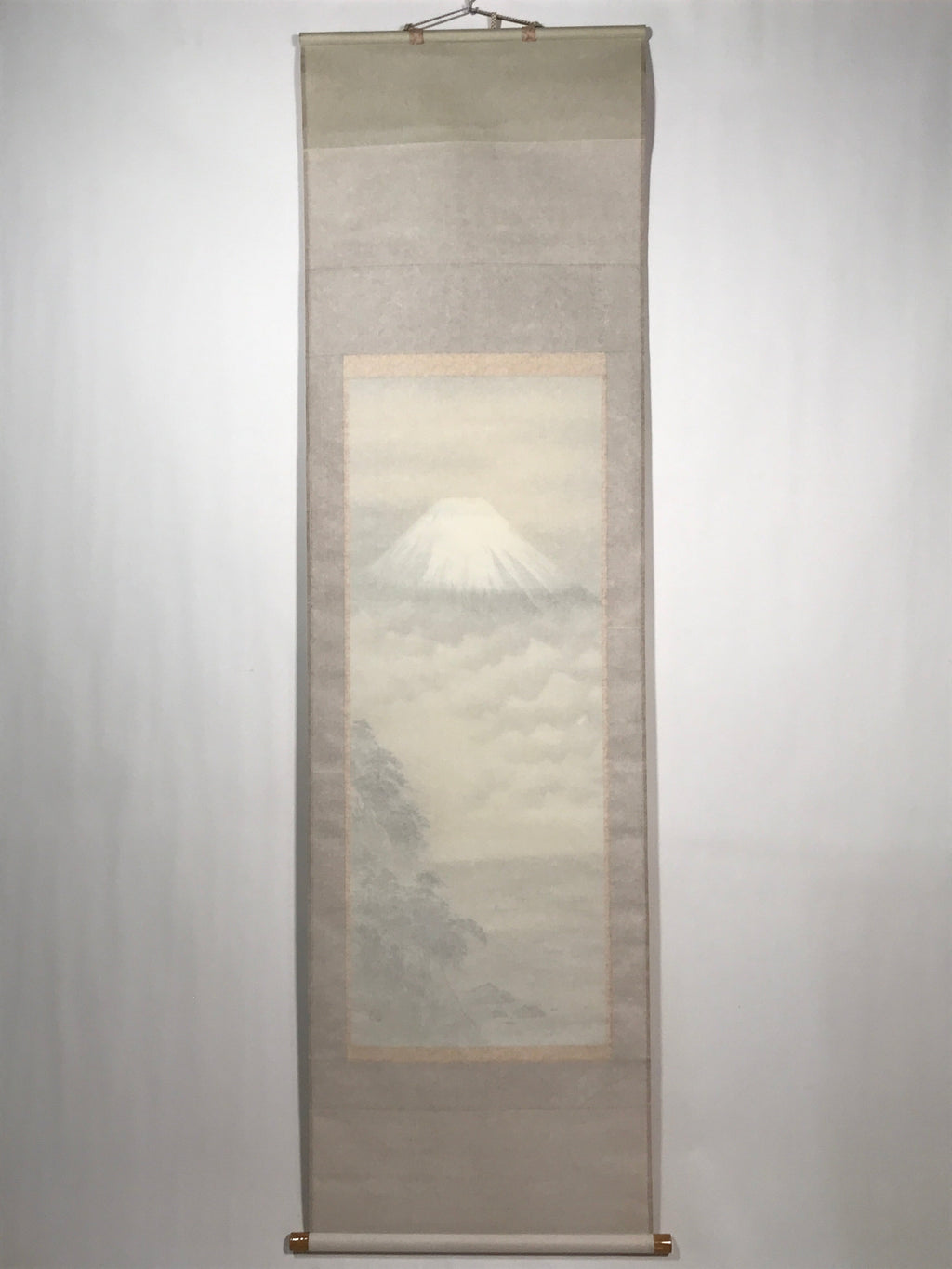 Japanese Boxed Hanging Scroll Vtg Mt Fuji Clouds Lake Color Kakejiku SC979