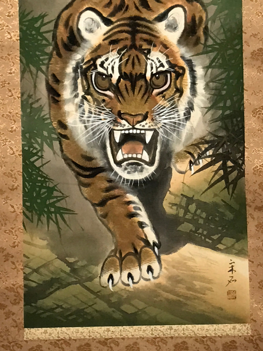 Japanese Boxed Hanging Scroll Vtg Roaring Tiger Color Kakejiku Chagake SC968