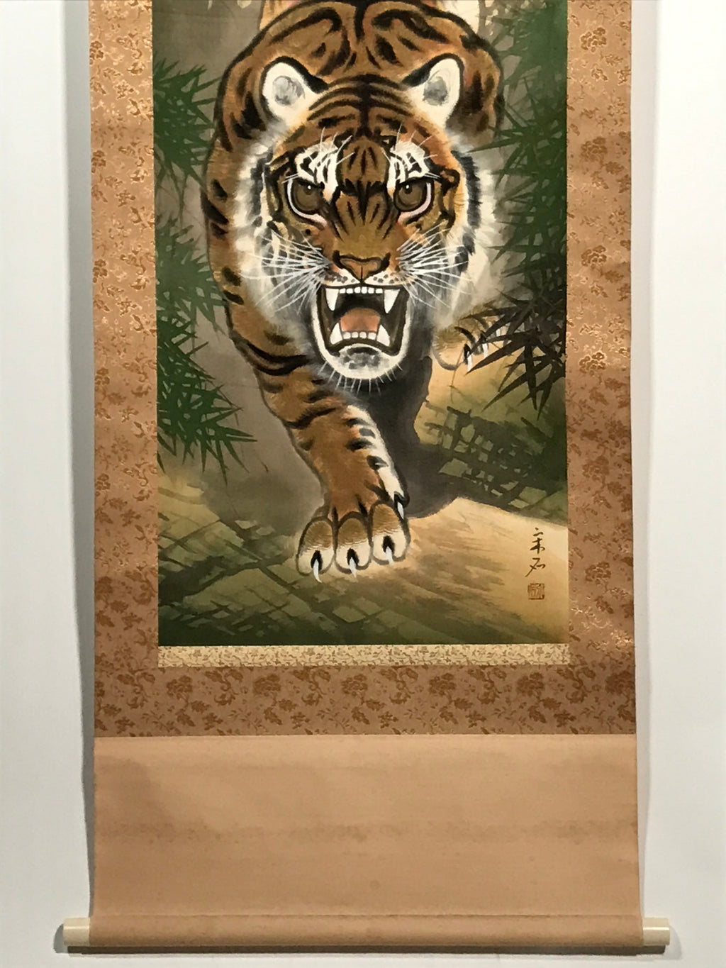 Japanese Boxed Hanging Scroll Vtg Roaring Tiger Color Kakejiku Chagake SC968