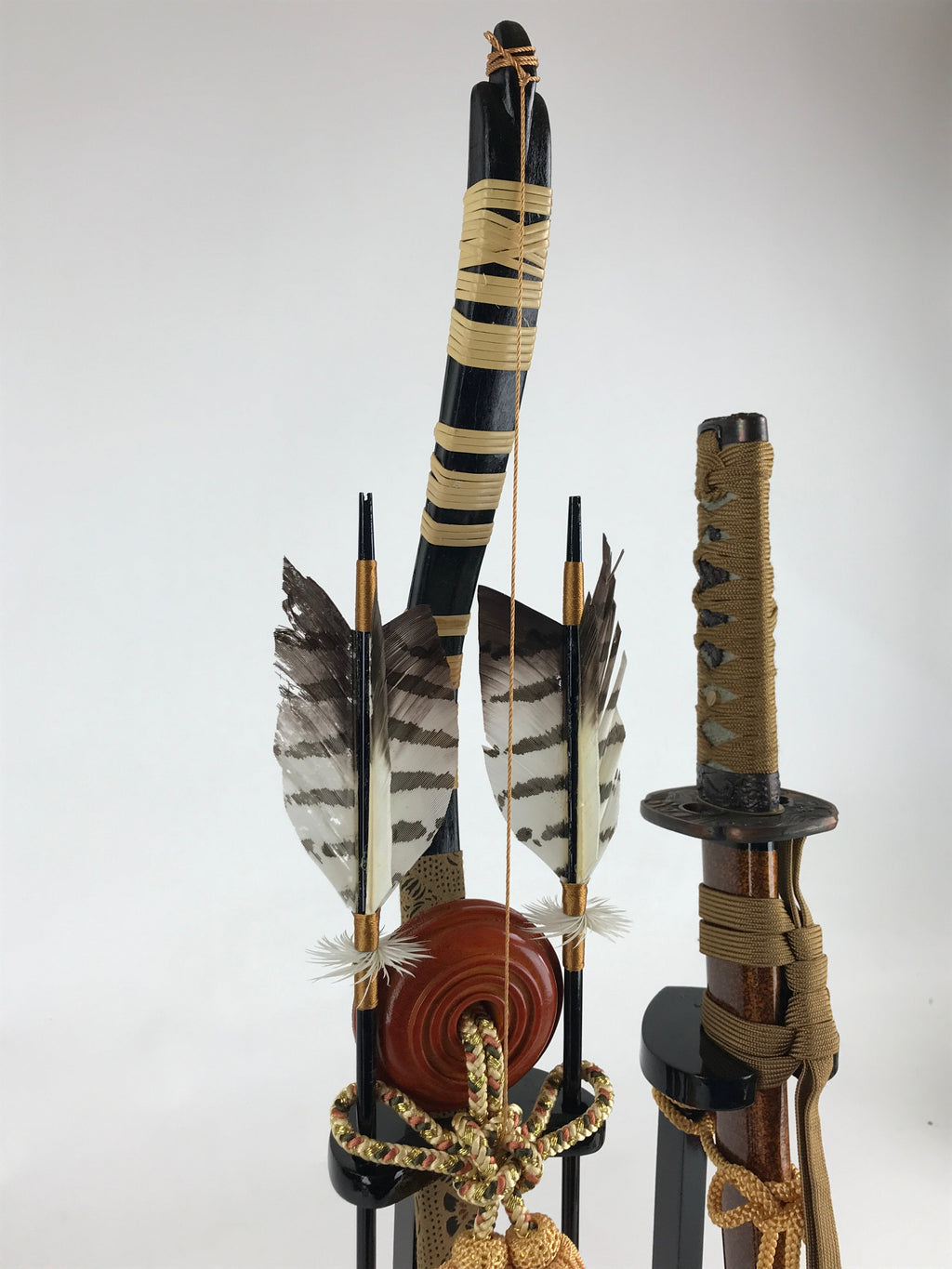 Japanese Boy's Day Bow Arrow And Sword Display Stand Set Vtg Amulet ID509