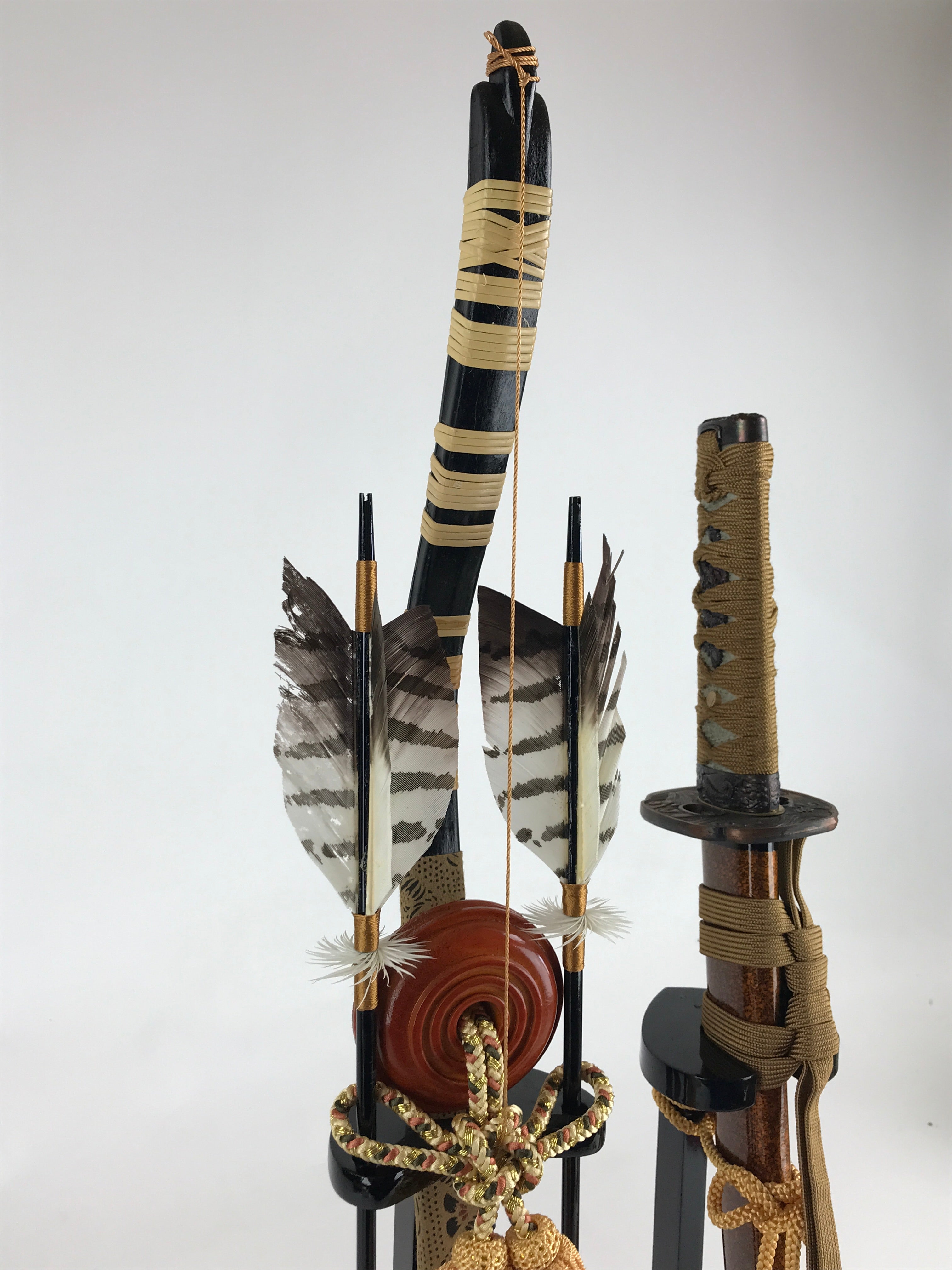 Japanese Boy's Day Bow Arrow And Sword Display Stand Set Vtg Amulet ID509