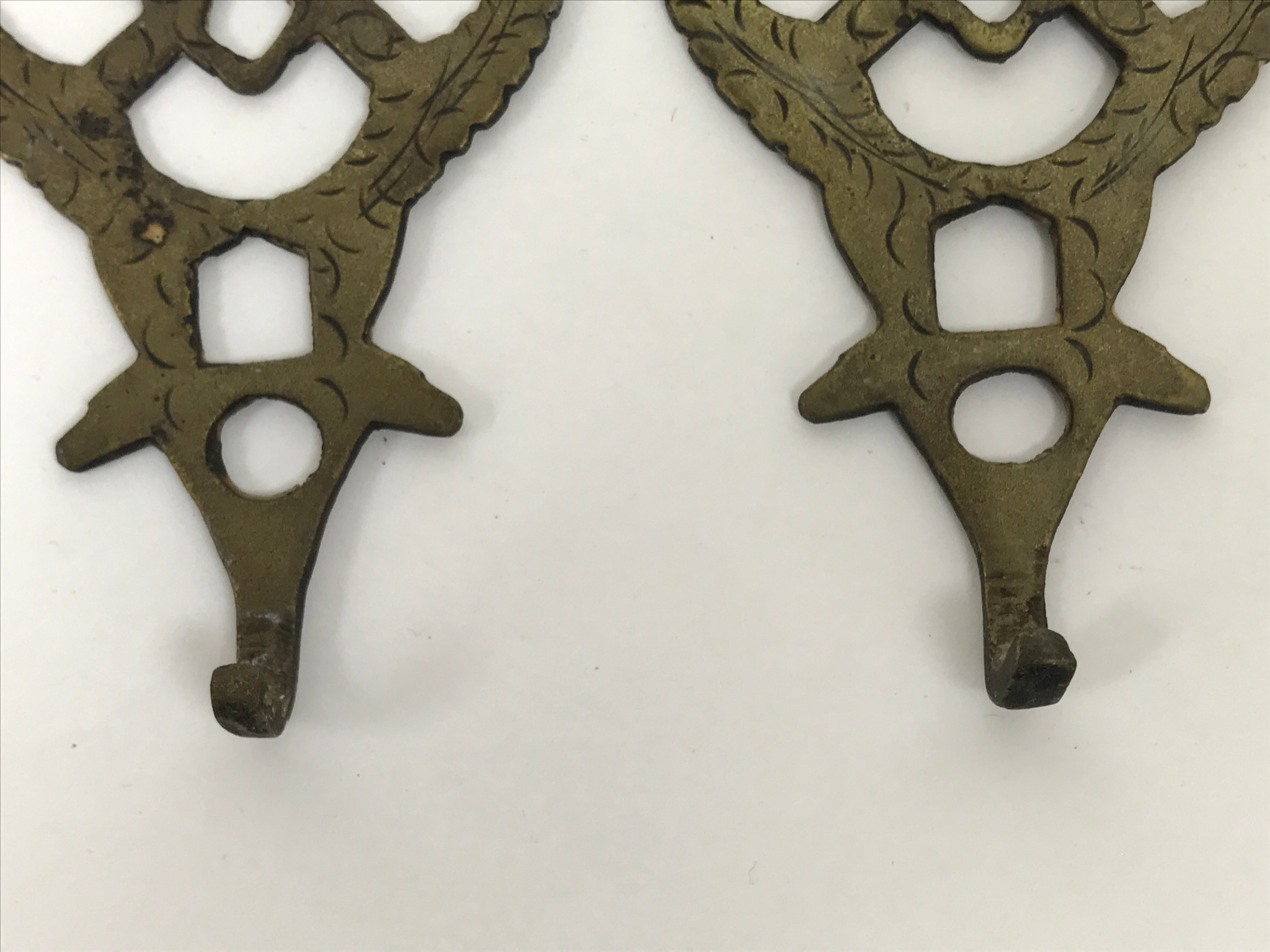 Japanese Brass Metal Buddhist Rinto Lantern Hanger Hooks Vtg 2pc Hardware JK900