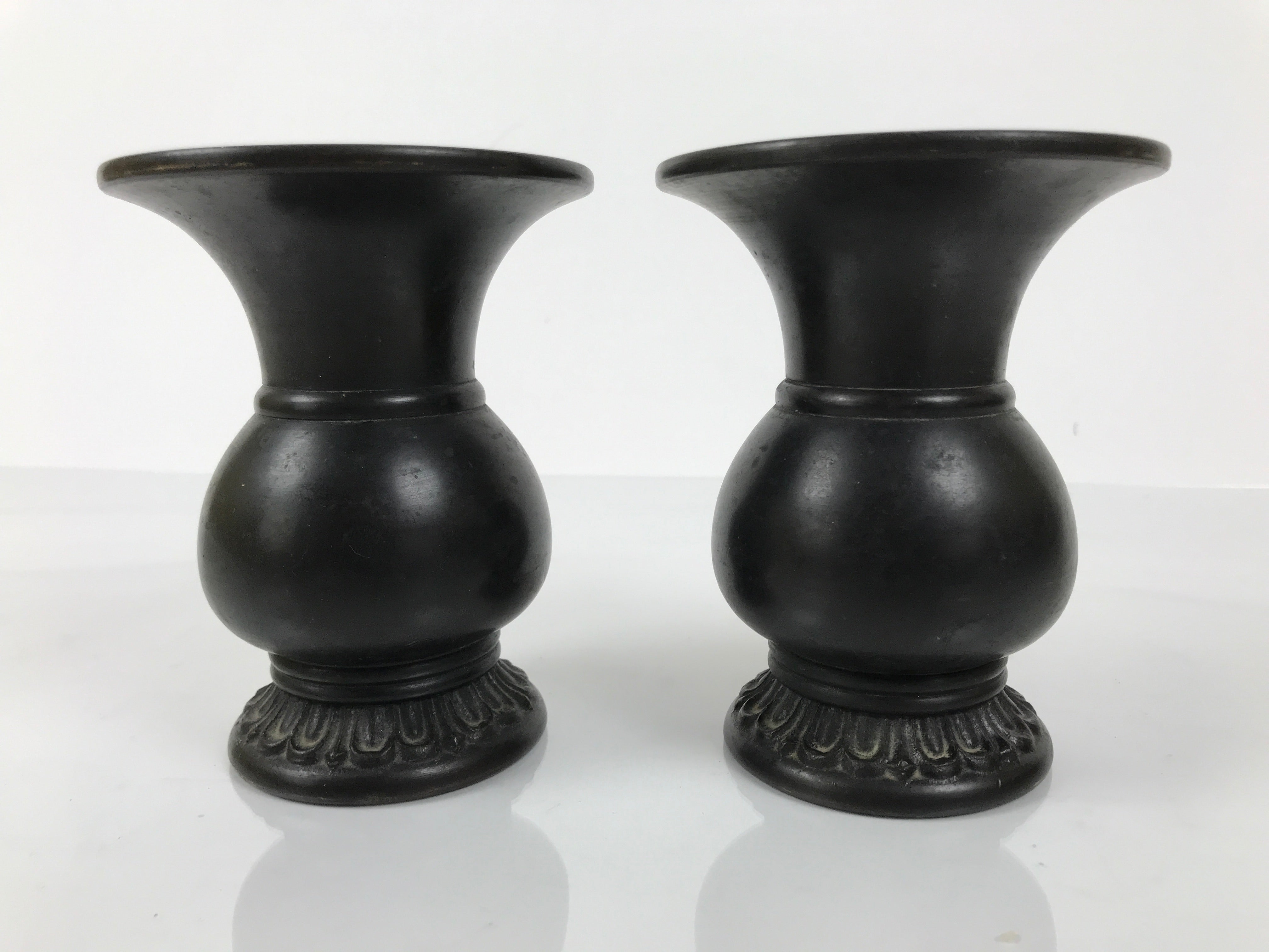 Japanese Buddhist Altar Bronze Metal Flower Vase Vtg 2pc Hanatate Brown BA777