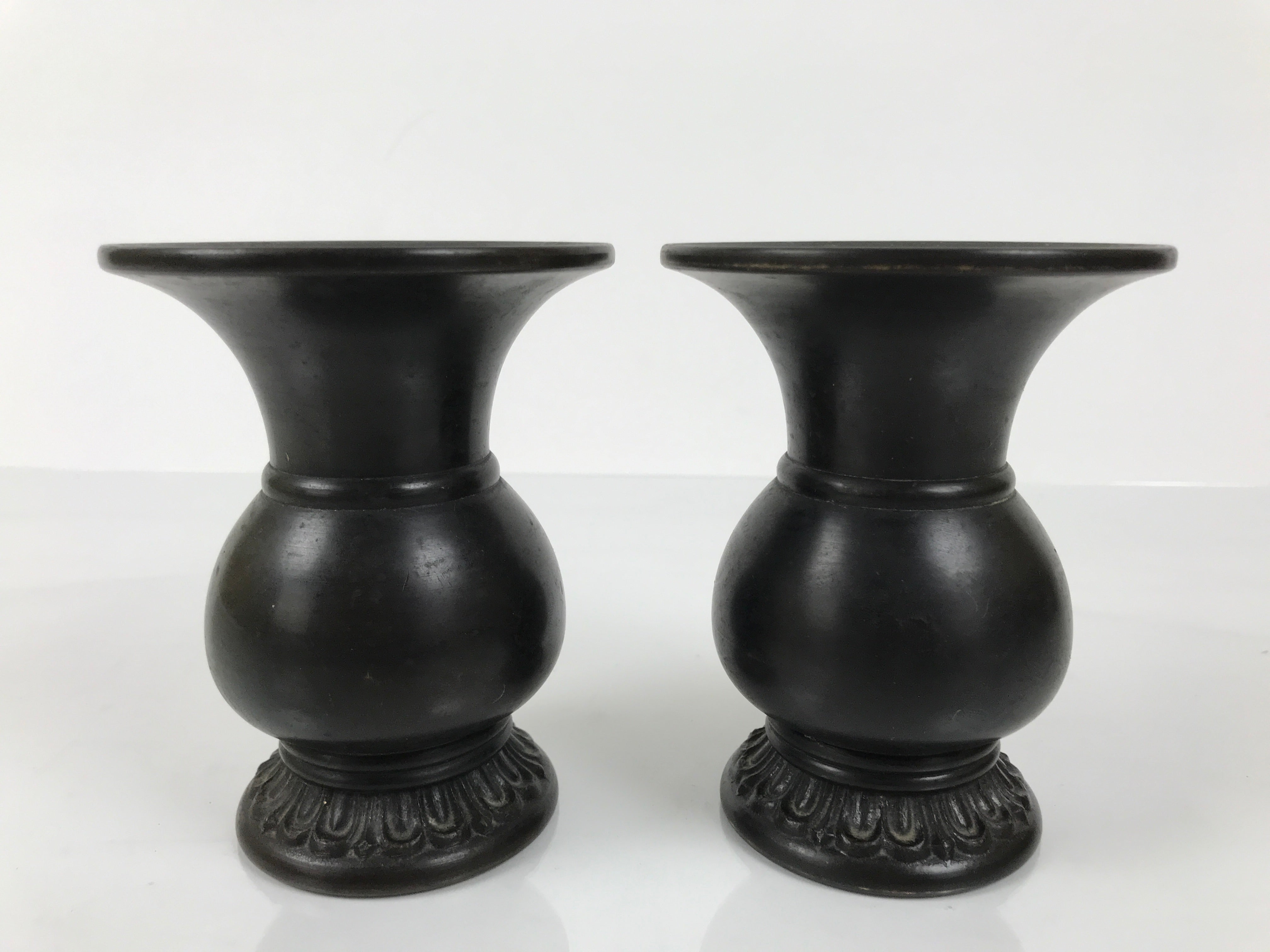 Japanese Buddhist Altar Bronze Metal Flower Vase Vtg 2pc Hanatate Brown BA777