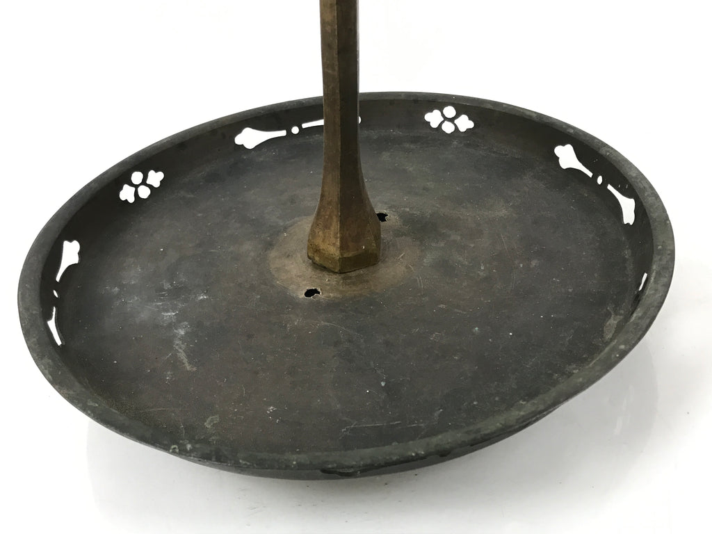 Japanese Buddhist Altar Fitting Bronze Large Candle Stand Metal Shokudai BA597