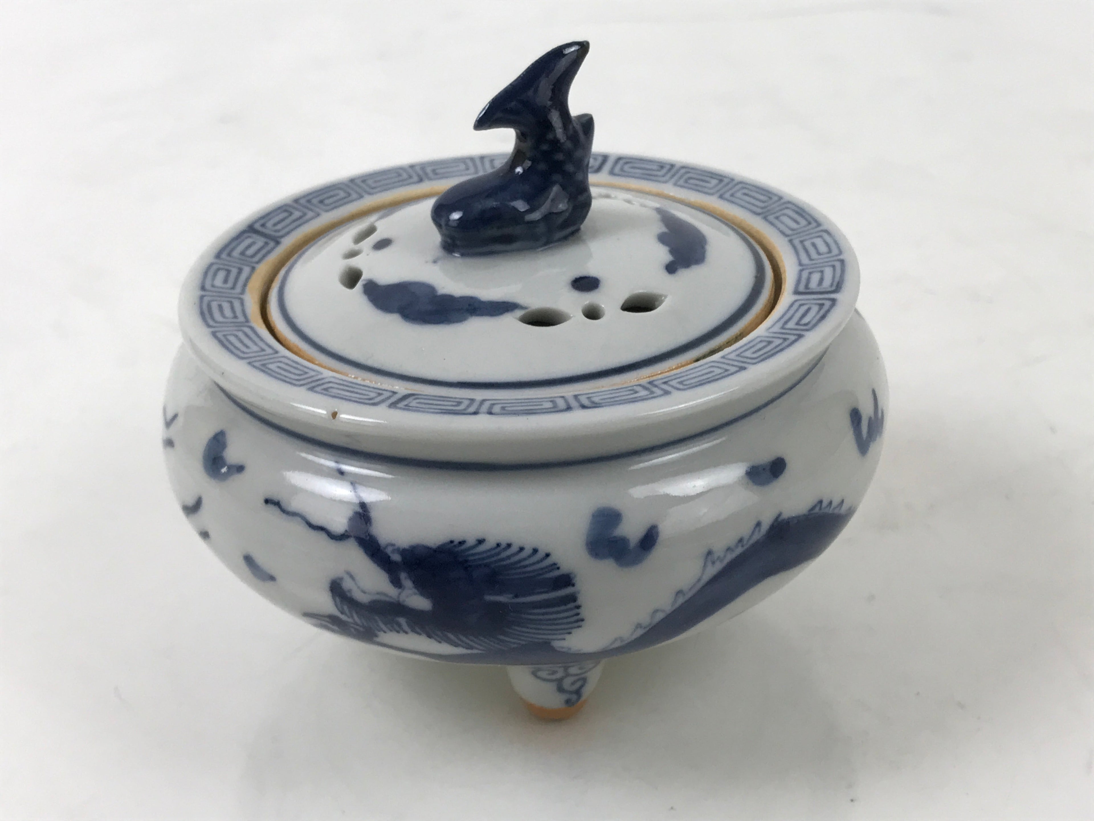 Japanese Buddhist Altar Fitting Kutani Porcelain Incense Burner Koro Blue BA531