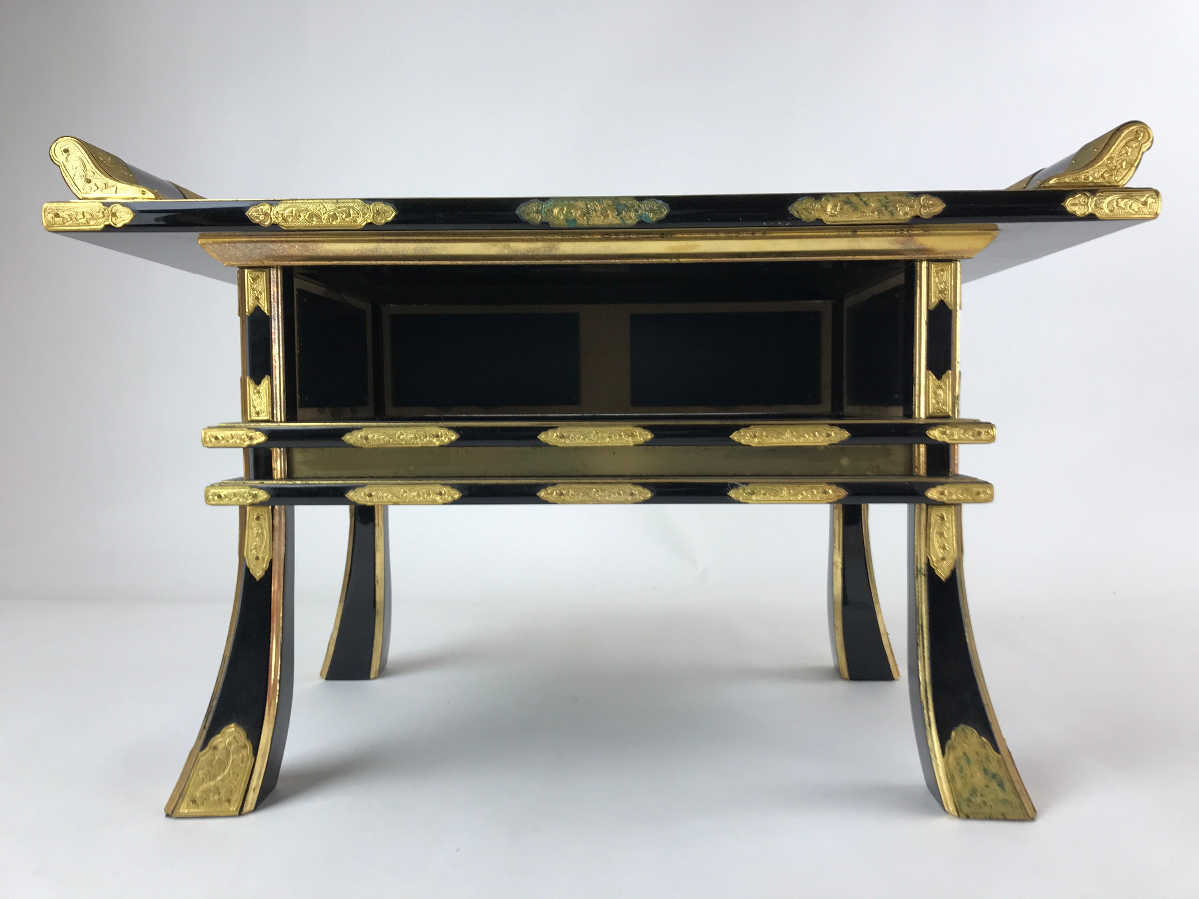 Japanese Buddhist Altar Fitting Lacquer Kyozukue Offering Table Black Gold BA220