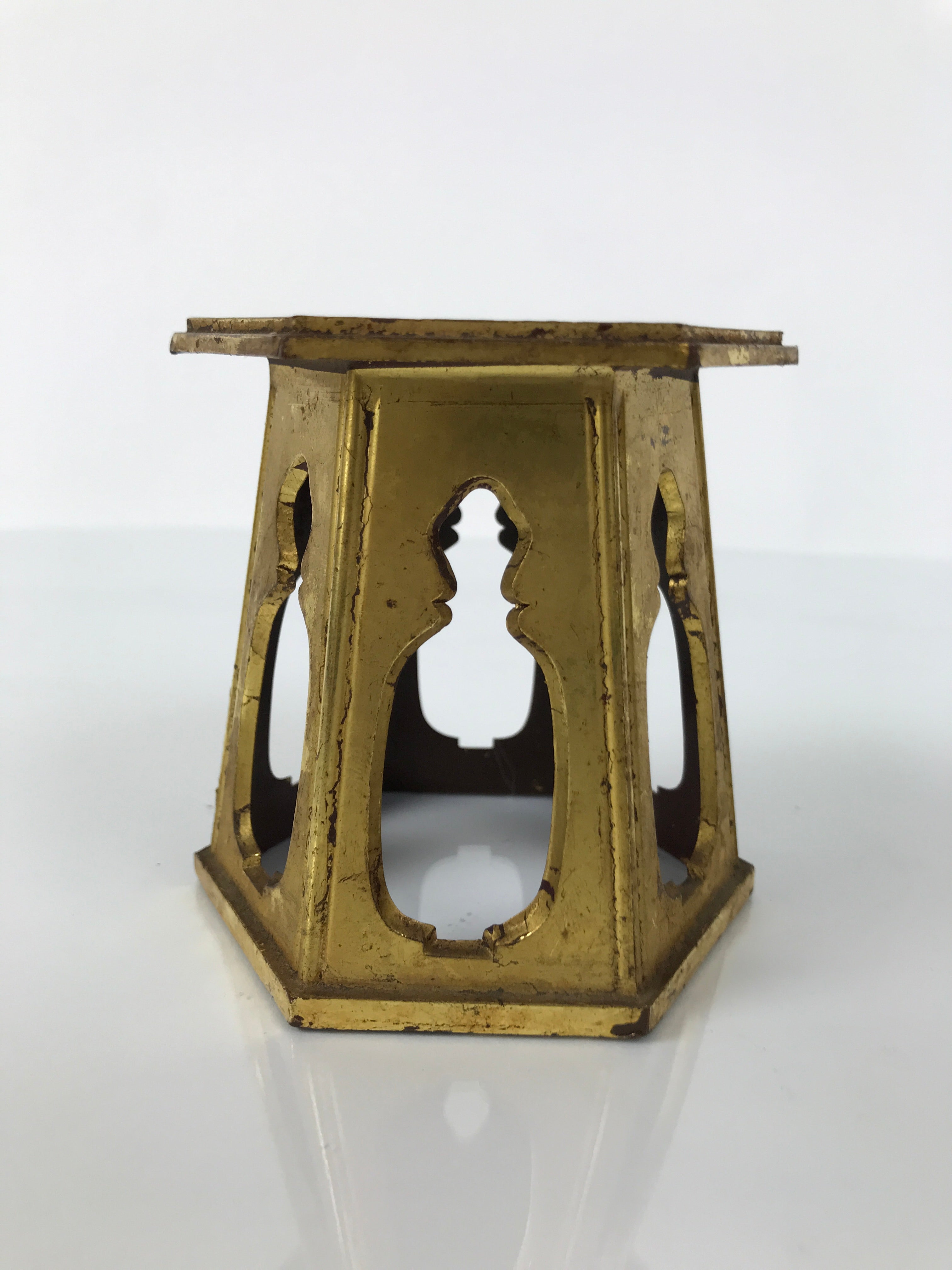 Japanese Buddhist Altar Fitting Offering Cup Stand Bukki Butsugu Gold Red BA734