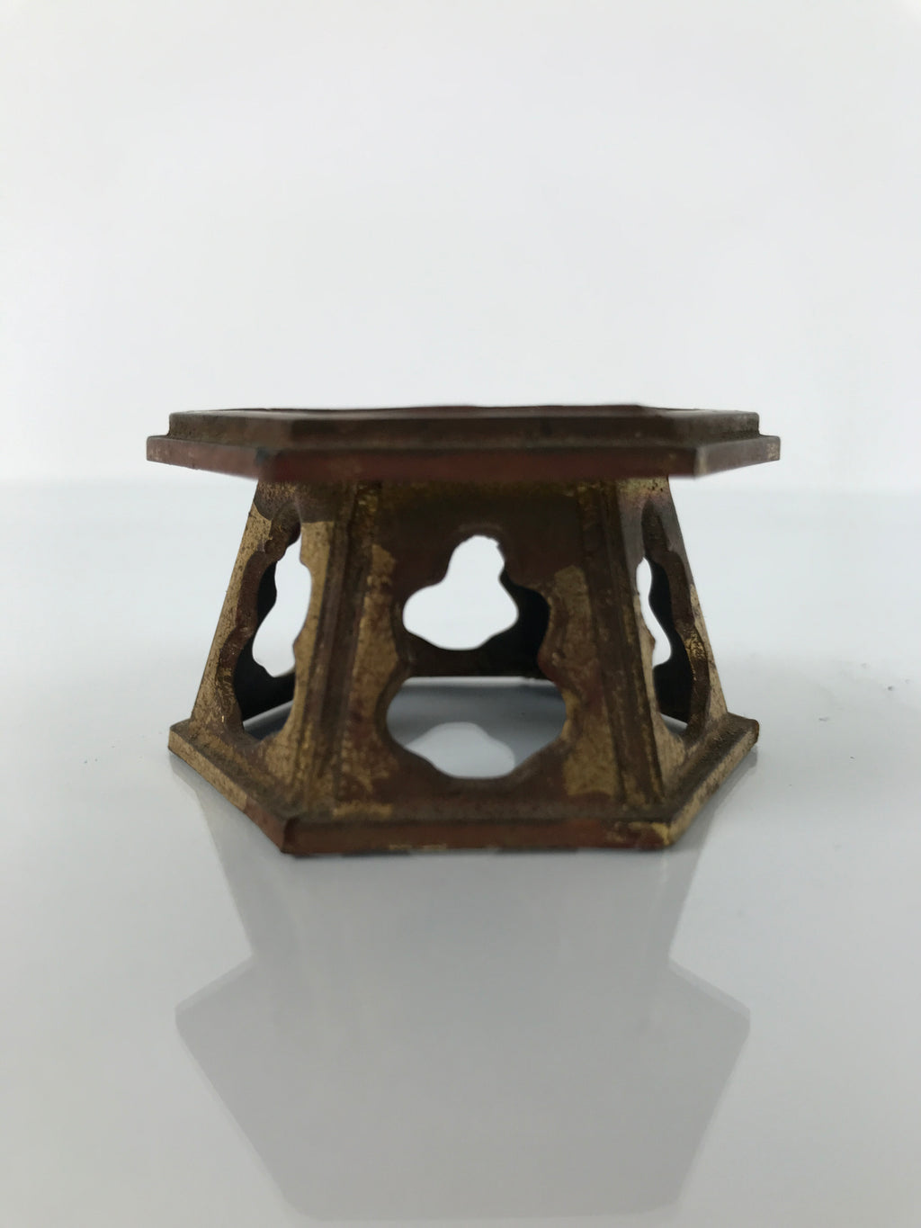 Japanese Buddhist Altar Fitting Offering Cup Stand Bukki Butsugu Gold Red BA736