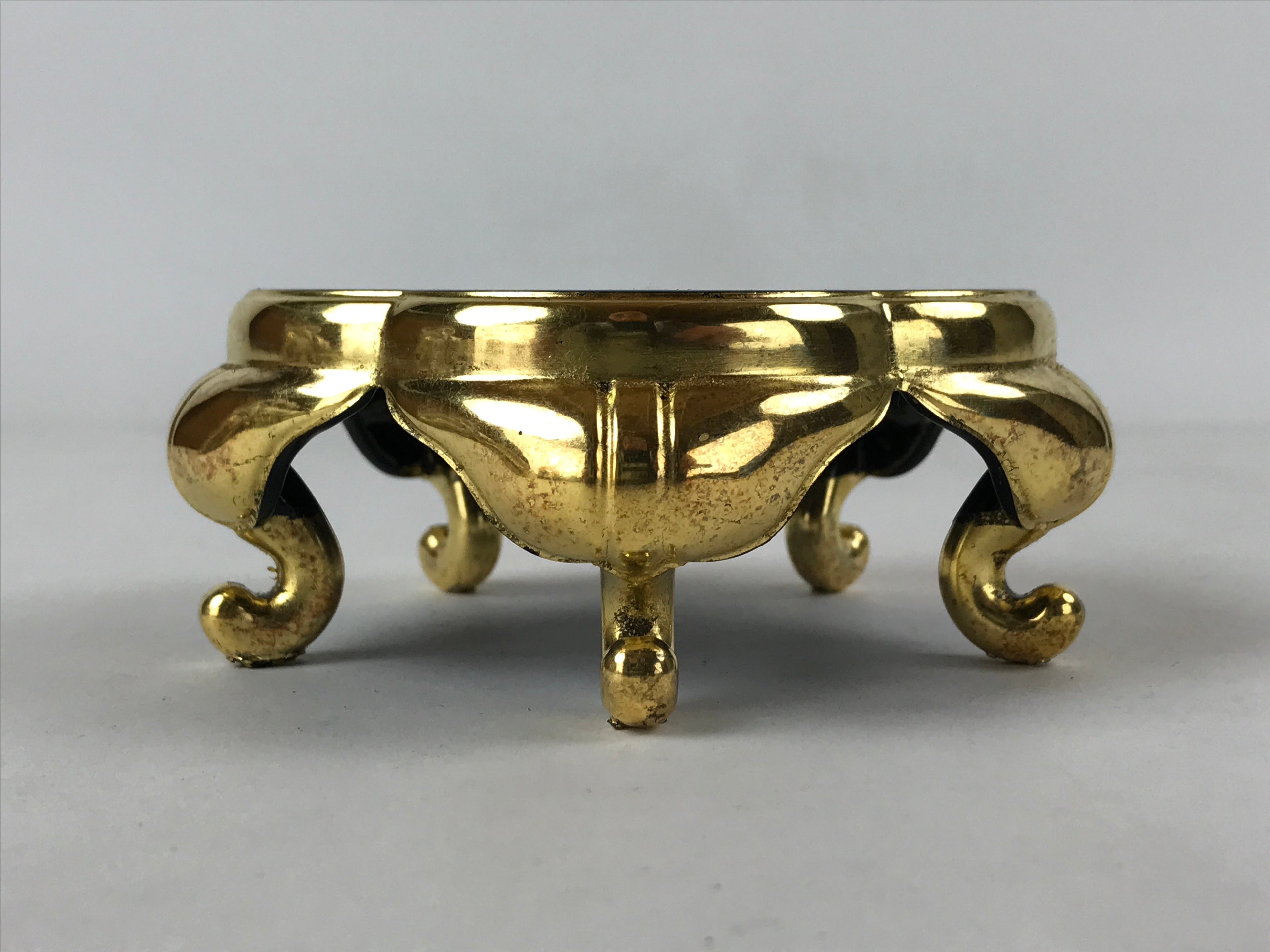 Japanese Buddhist Altar Fitting Offering Cup Stand Vtg Bukki Black Gold BA191