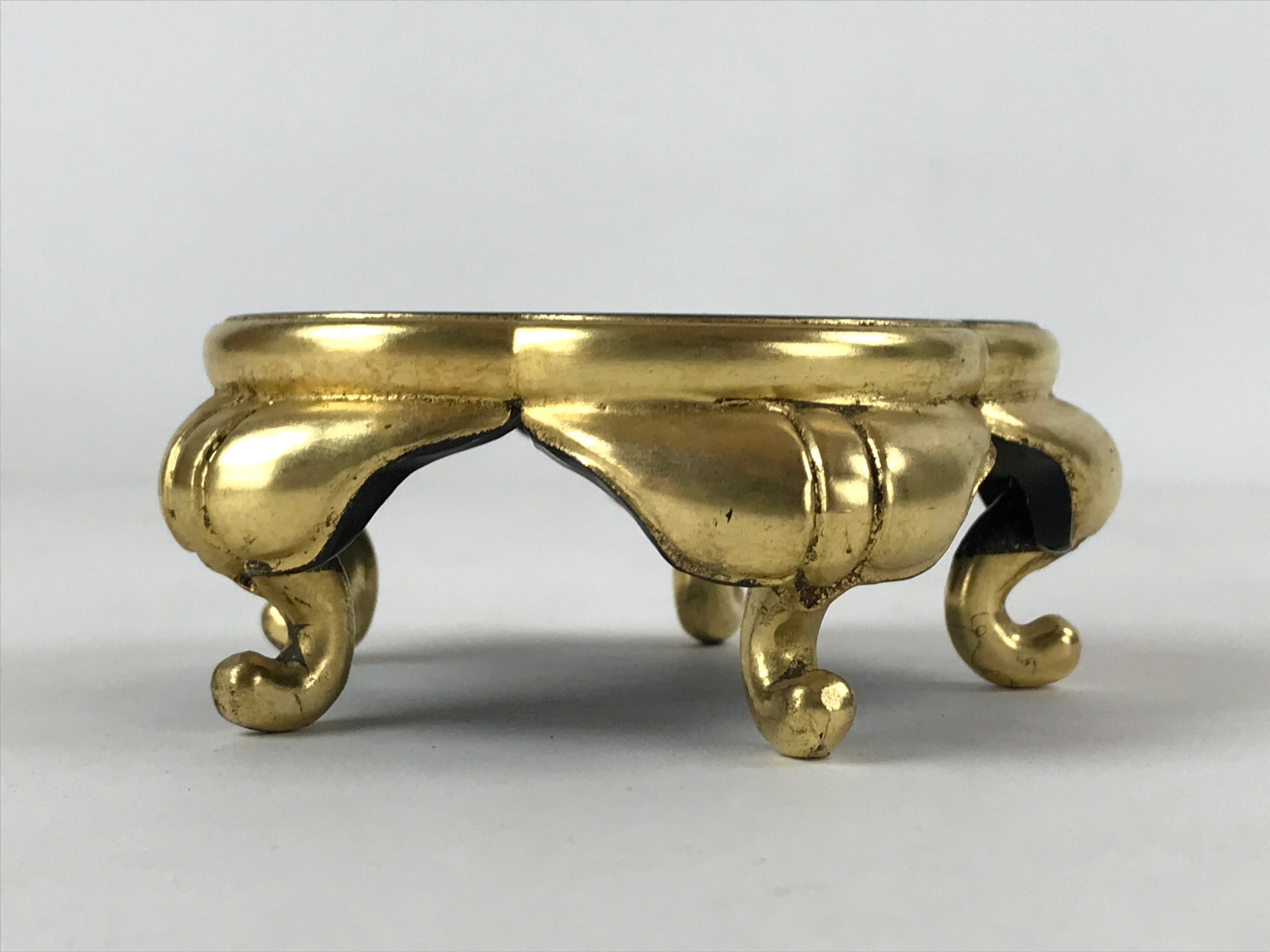 Japanese Buddhist Altar Fitting Offering Cup Stand Vtg Bukki Black Gold BA192