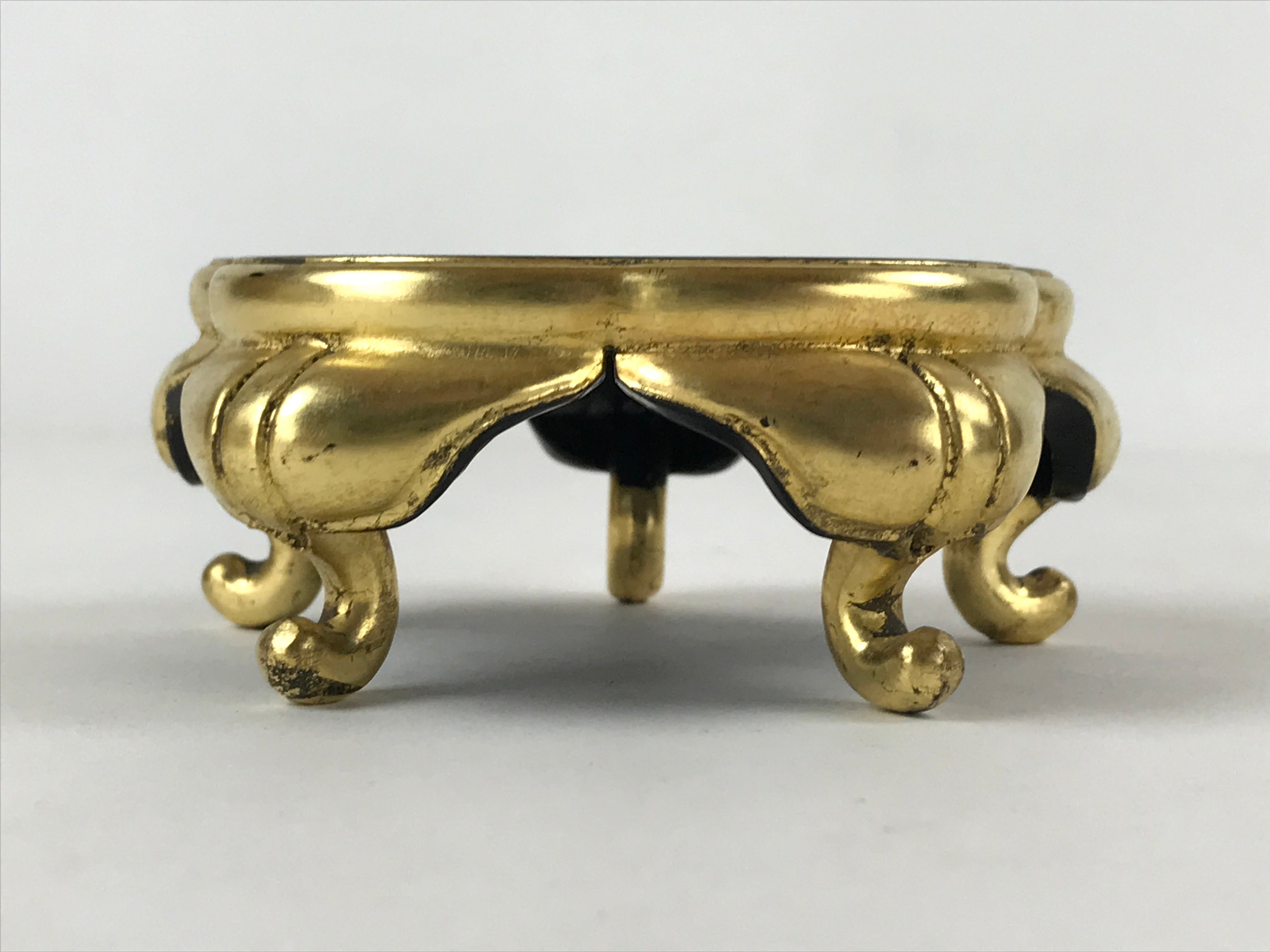 Japanese Buddhist Altar Fitting Offering Cup Stand Vtg Bukki Black Gold BA192