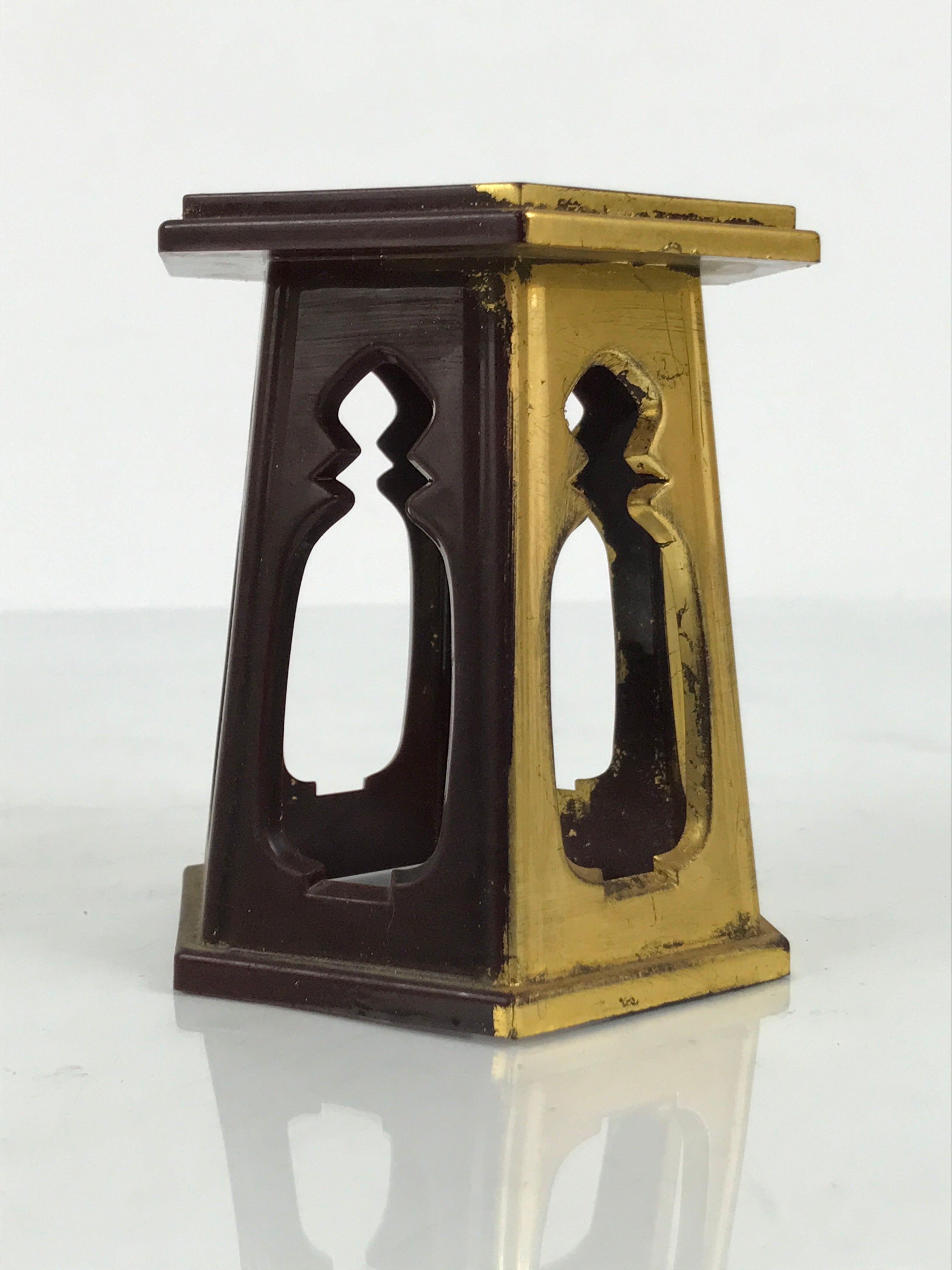 Japanese Buddhist Altar Fitting Resin Offering Cup Stand Butsugu Gold Red BA870