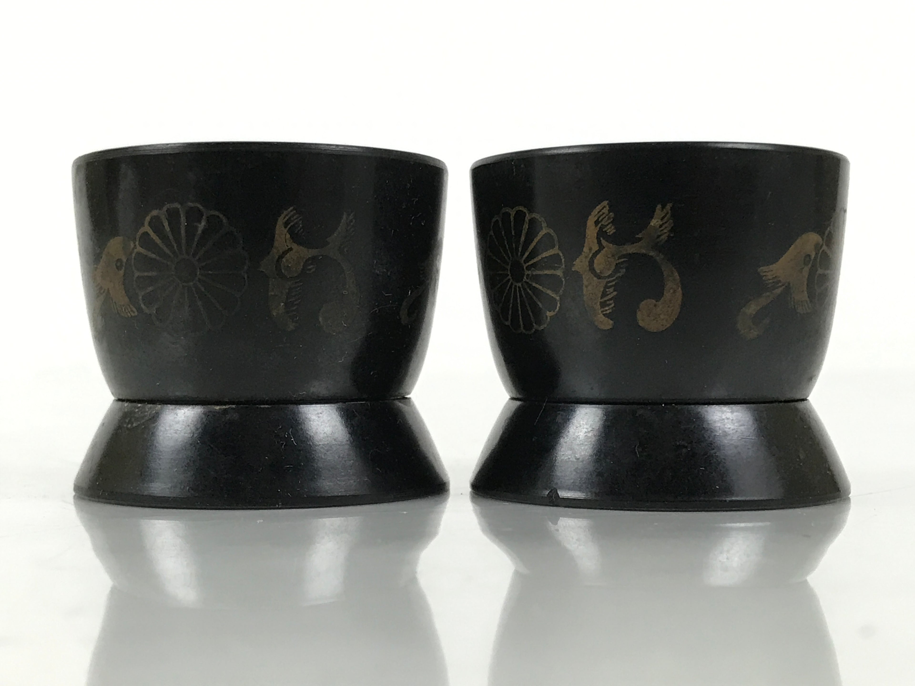 Japanese Buddhist Altar Fitting Resin Sake Cup Vtg 2pc Butsugu Black Kiku BA672