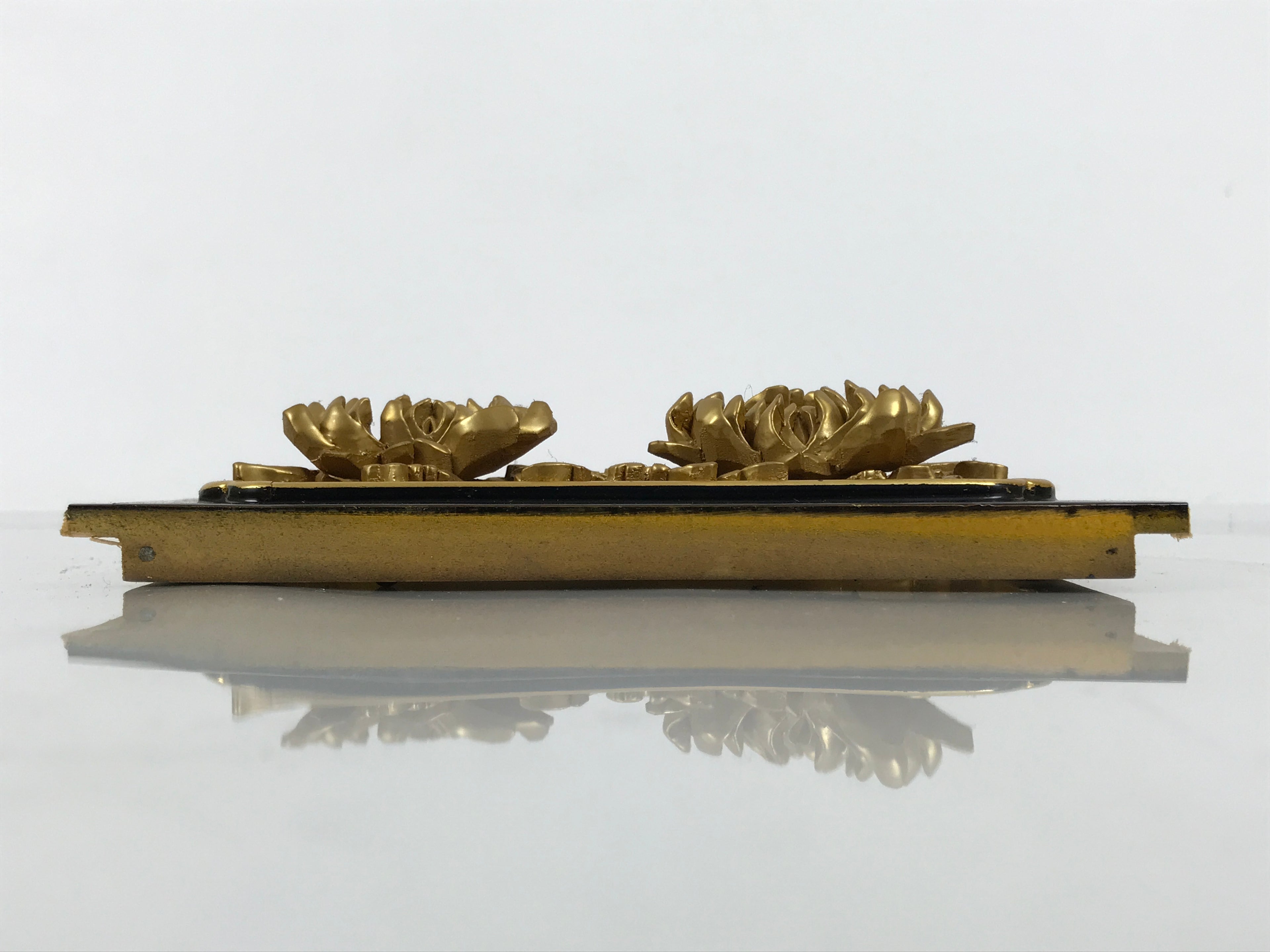 Japanese Buddhist Altar Lacquer Wood Chrysanthemum Butsudan Spare Part Gold BP4