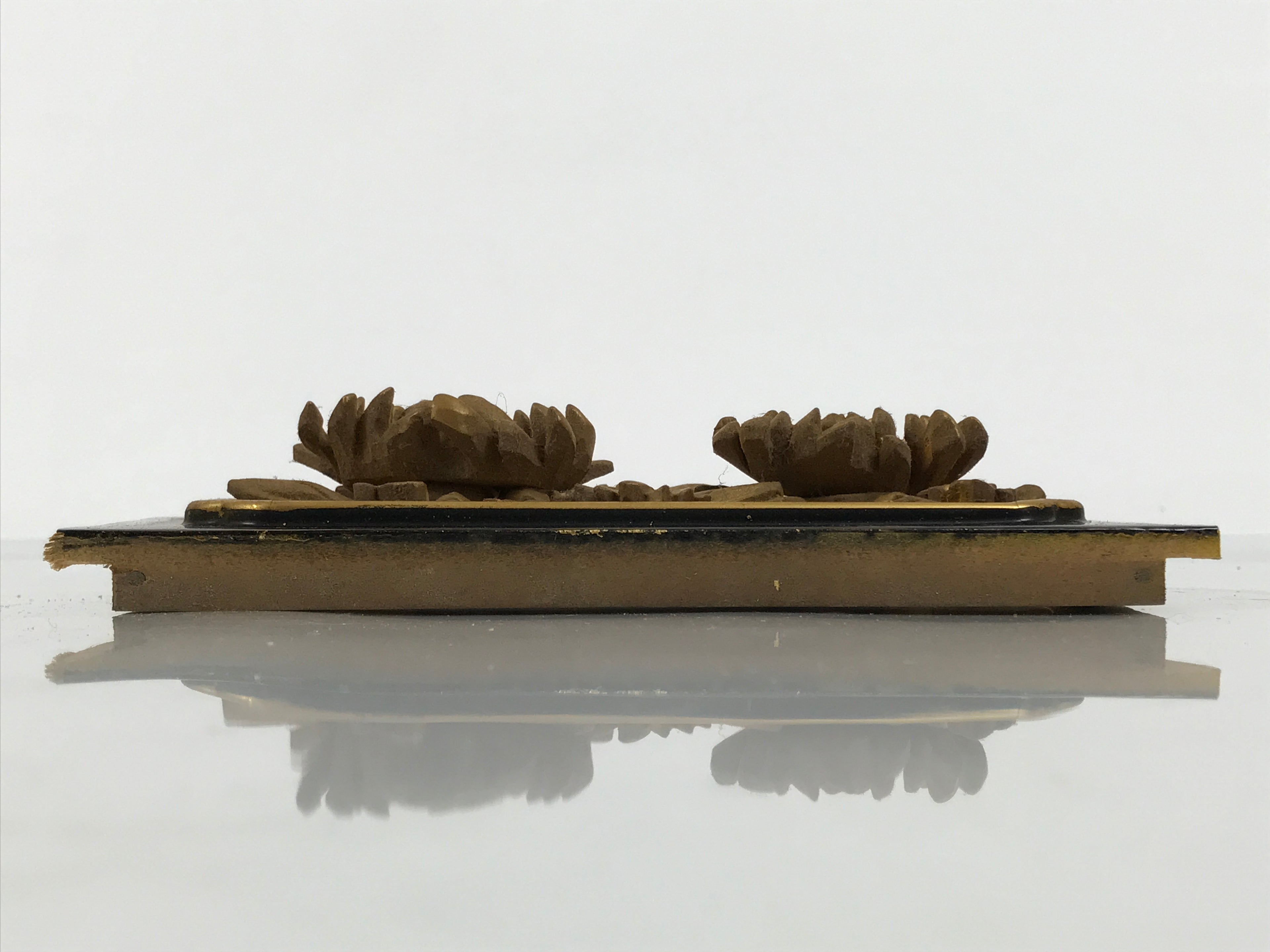 Japanese Buddhist Altar Lacquer Wood Chrysanthemum Butsudan Spare Part Gold BP4