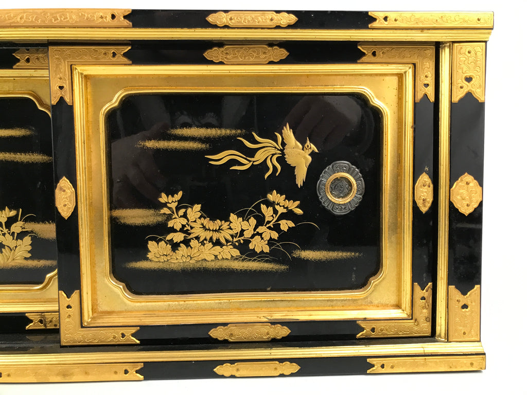 Japanese Buddhist Altar Lacquer Wood Sliding Doors Brass Black Gold Makie BP23