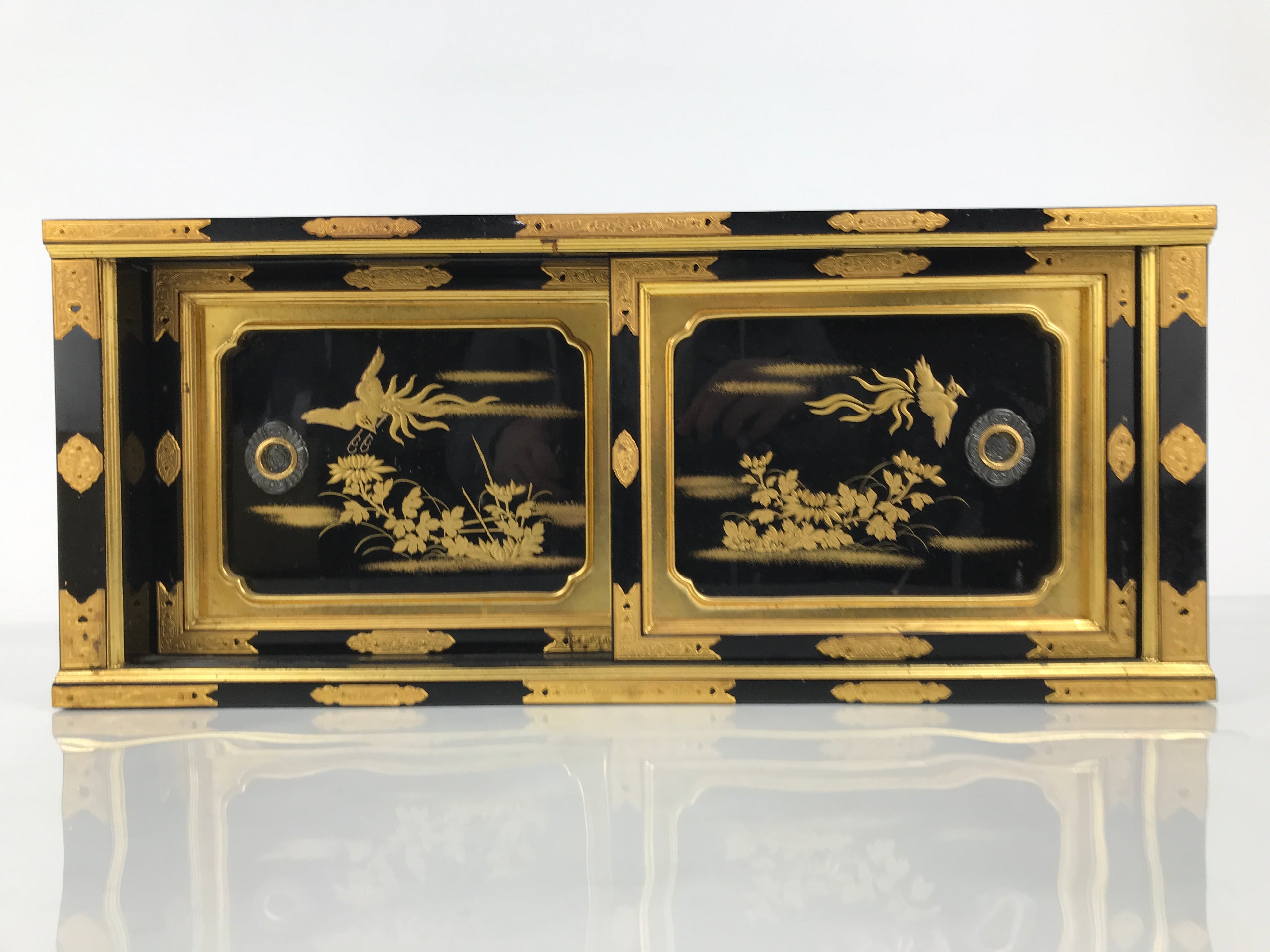 Japanese Buddhist Altar Lacquer Wood Sliding Doors Brass Black Gold Makie BP23